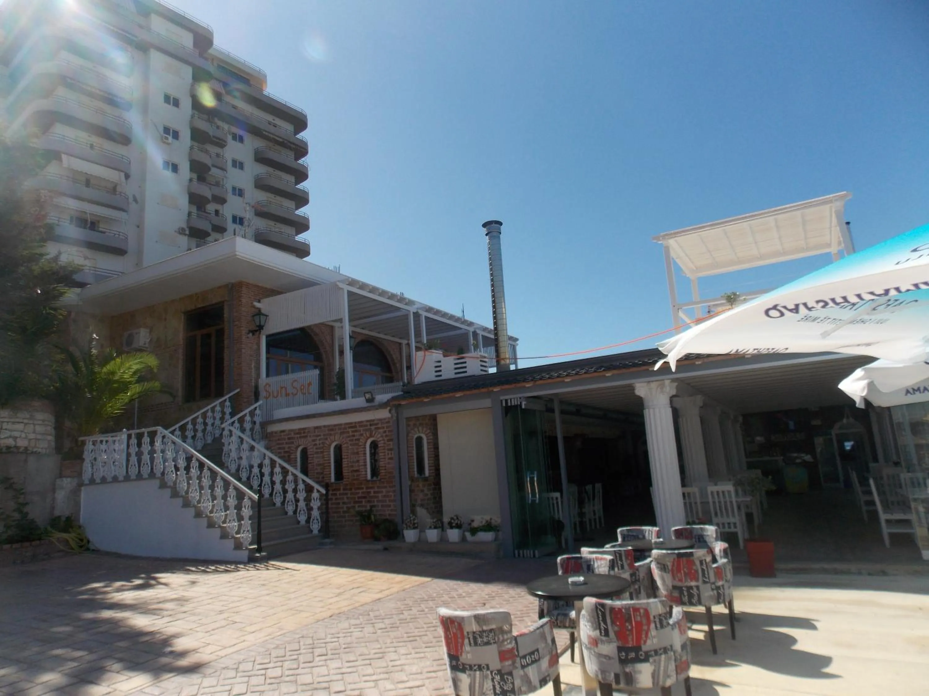 Floor plan in Sunset Suites