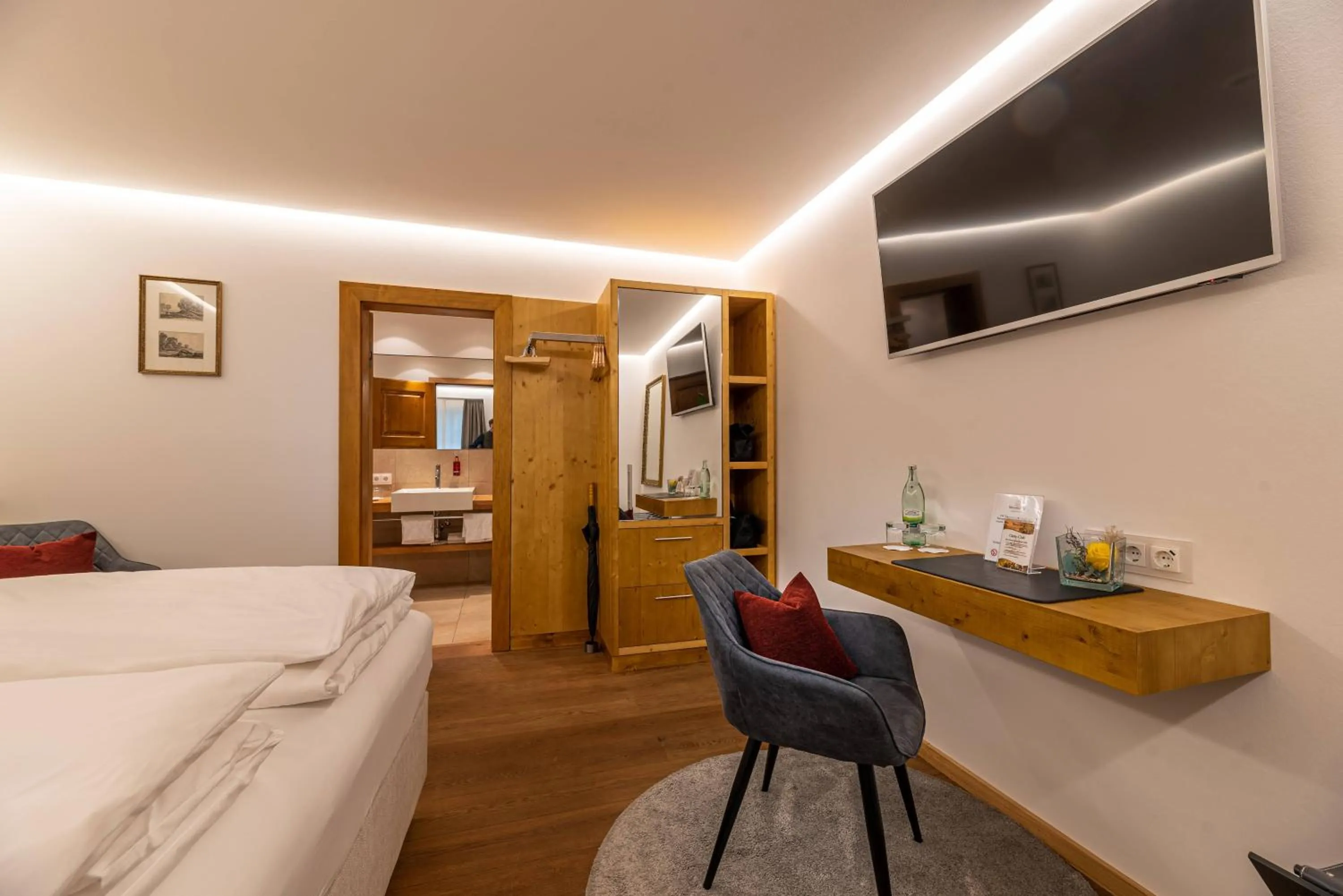 Photo of the whole room, Bed in Neumühle Resort & Spa