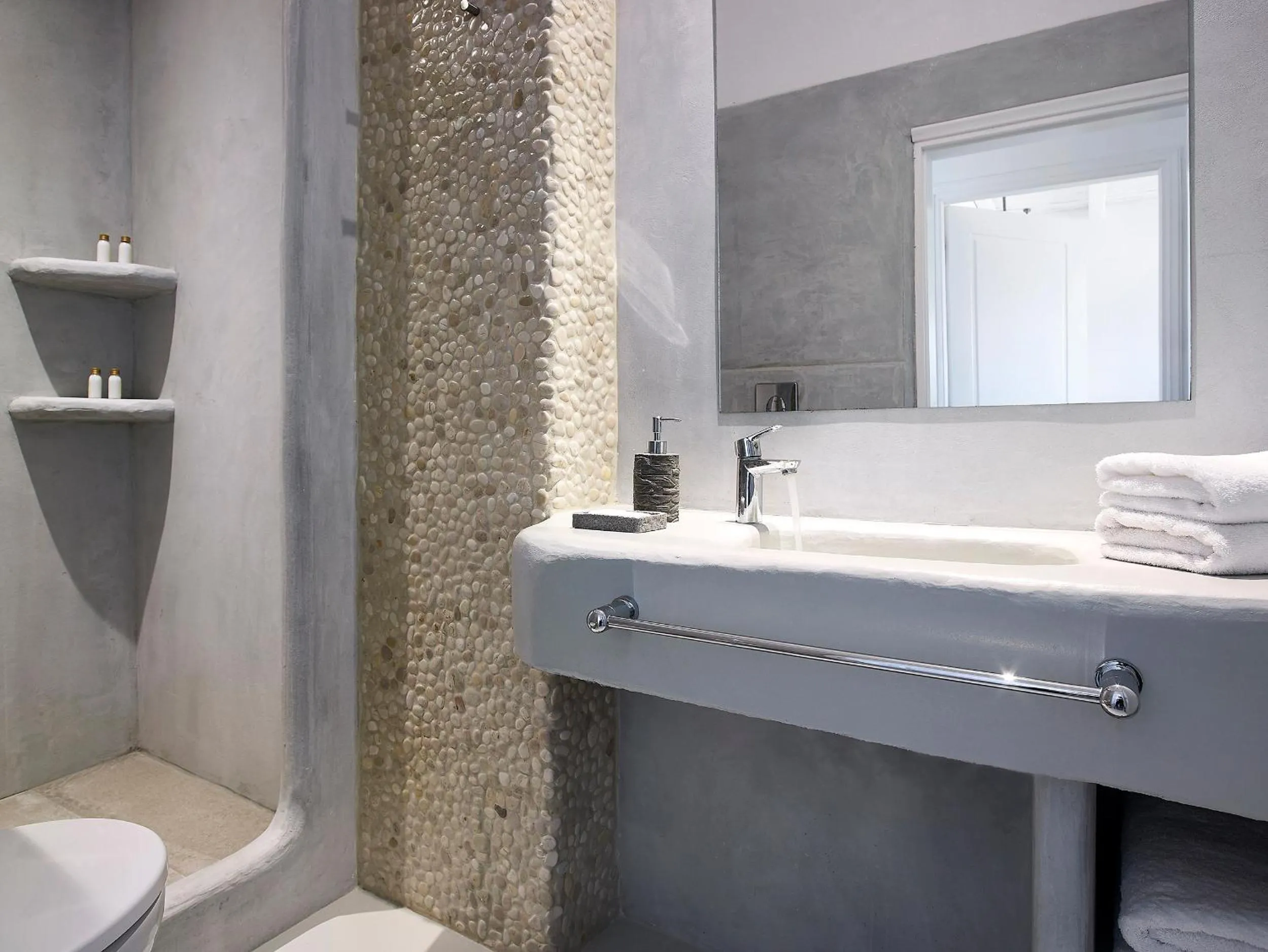 Bathroom in Delmar Apartments & Suites Milos - Delmar Collection