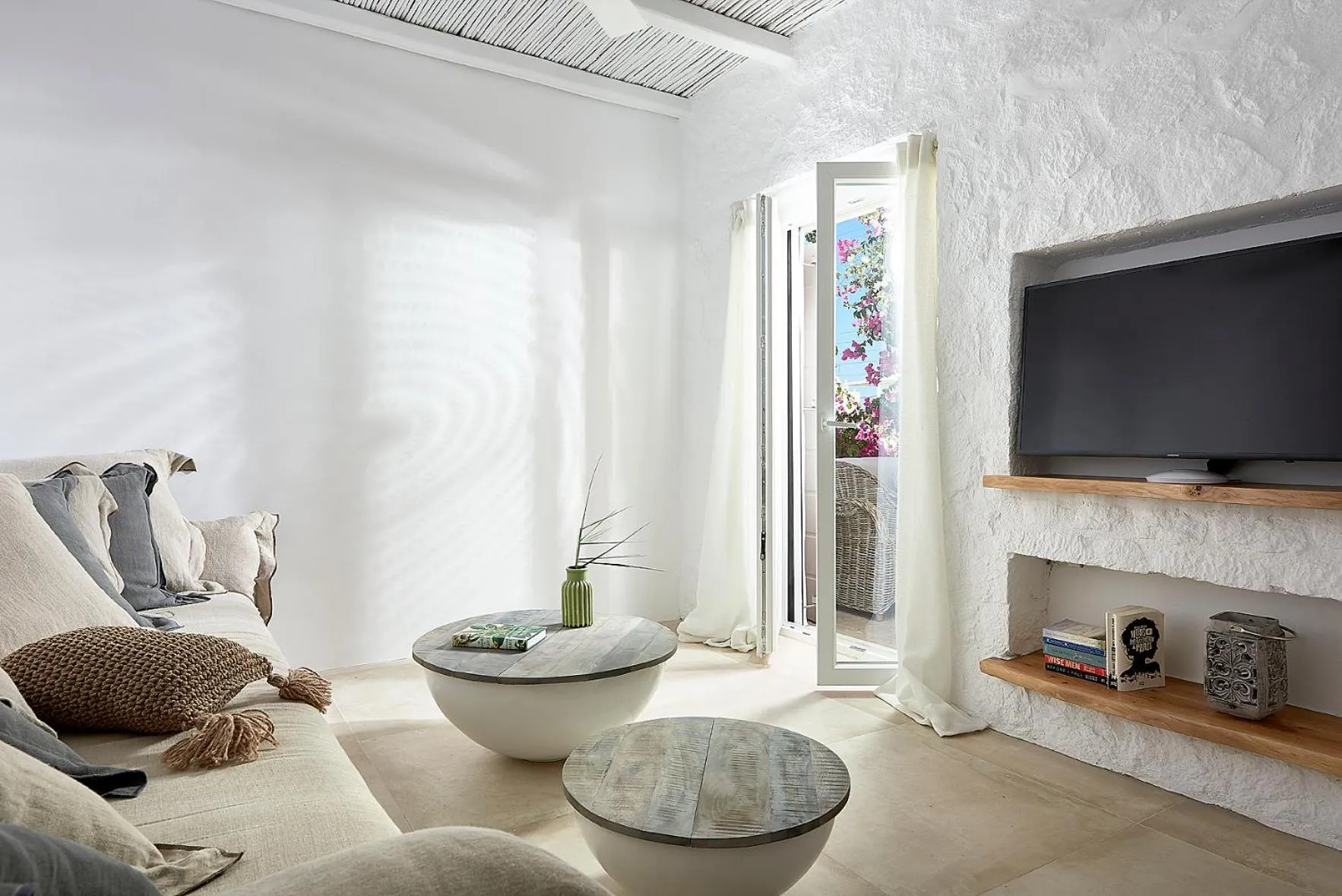 Living room in Delmar Apartments & Suites Milos - Delmar Collection