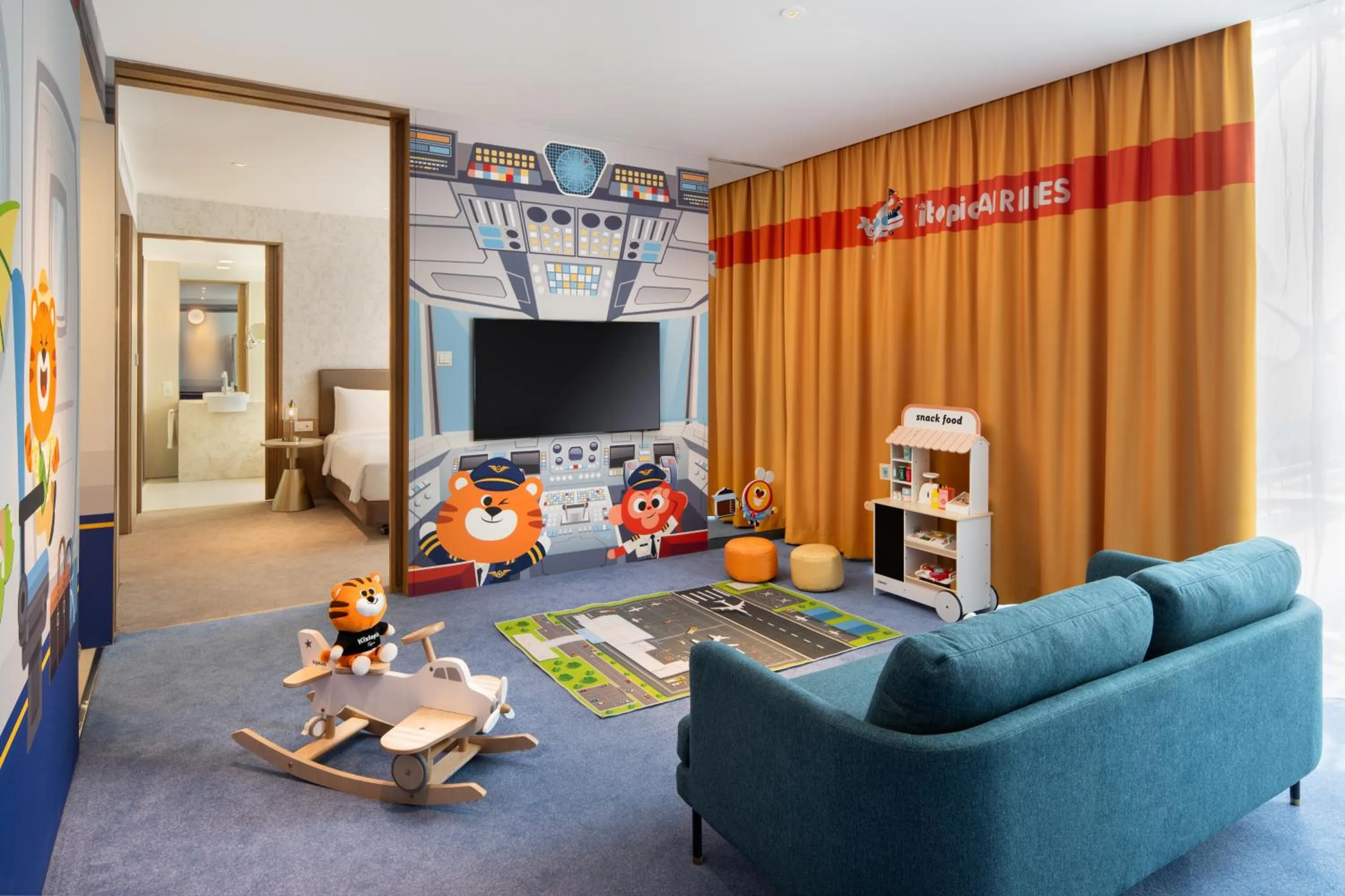 Bedroom in Crowne Plaza Changi Airport by IHG