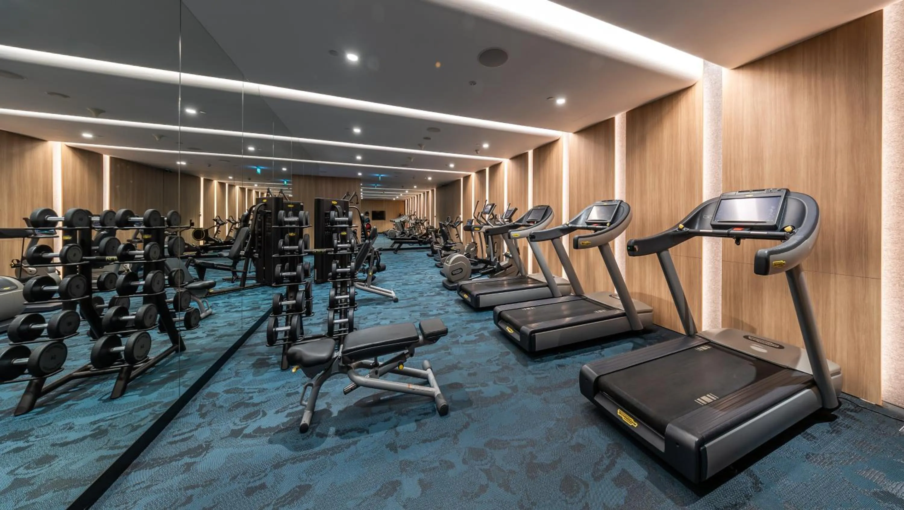 Fitness centre/facilities in Crowne Plaza Changi Airport by IHG
