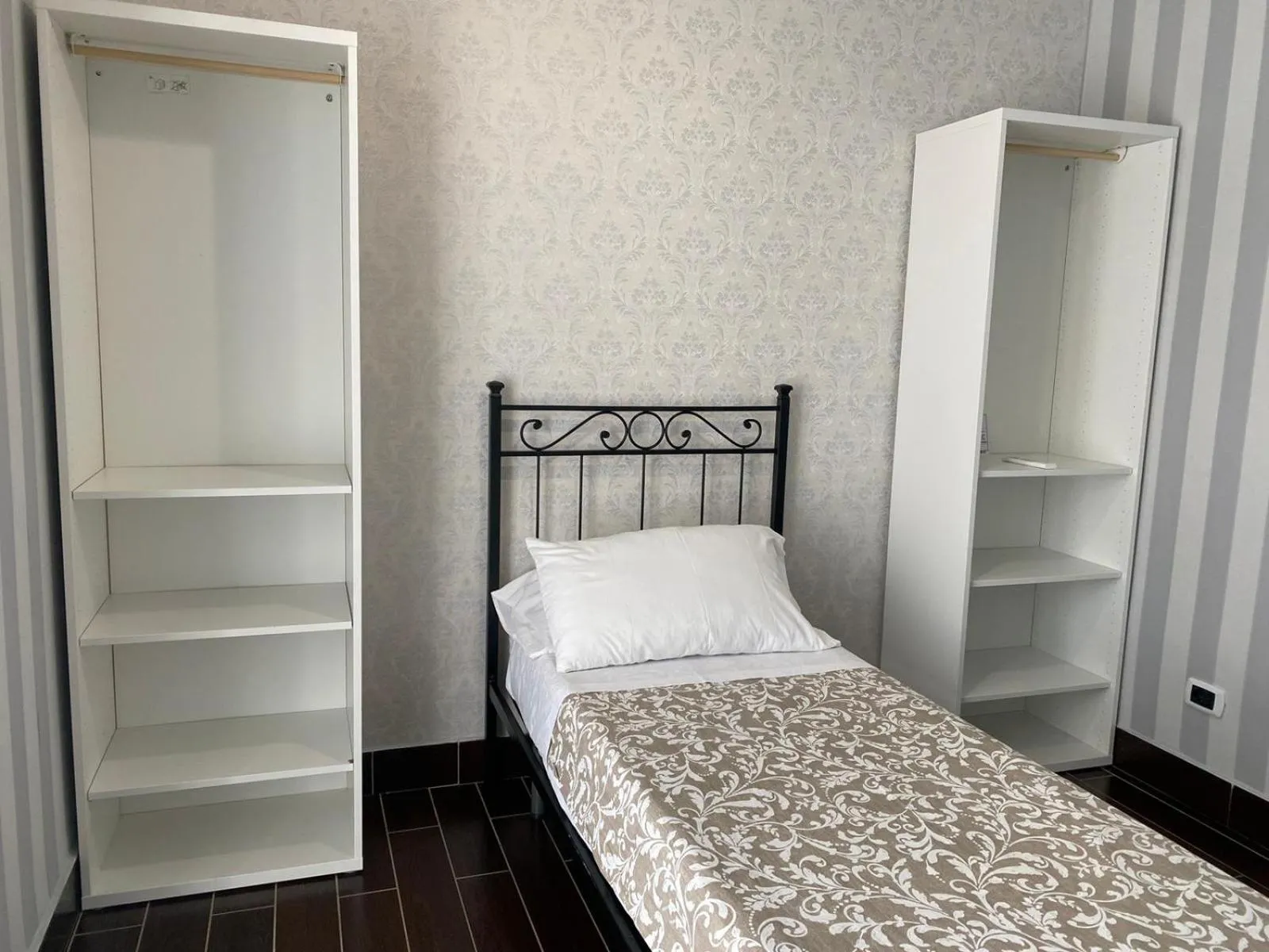 Bedroom, Bed in La Casa di Ercole B&B