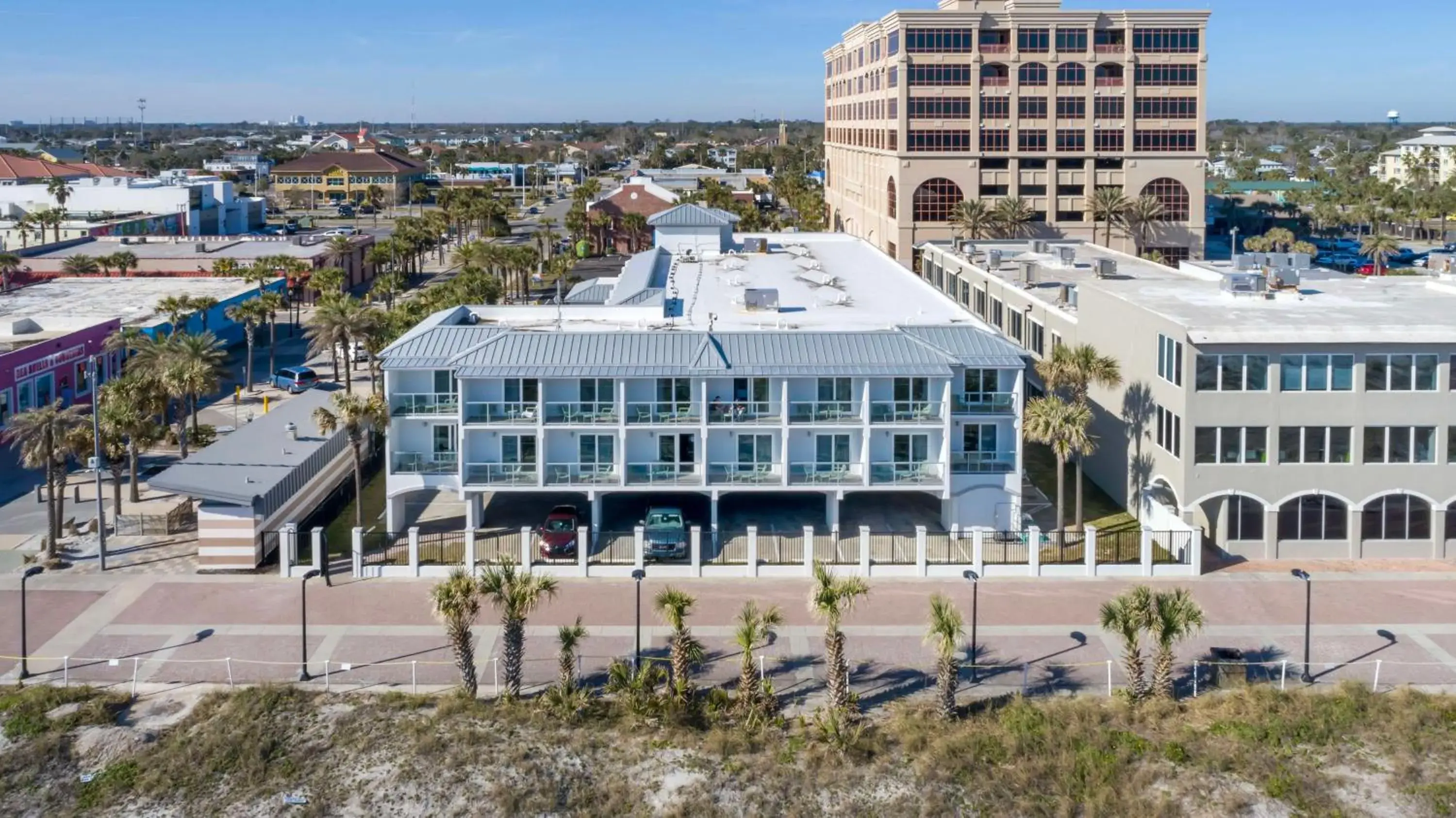 Property building in Best Western Oceanfront Property building in Best Western Oceanfront