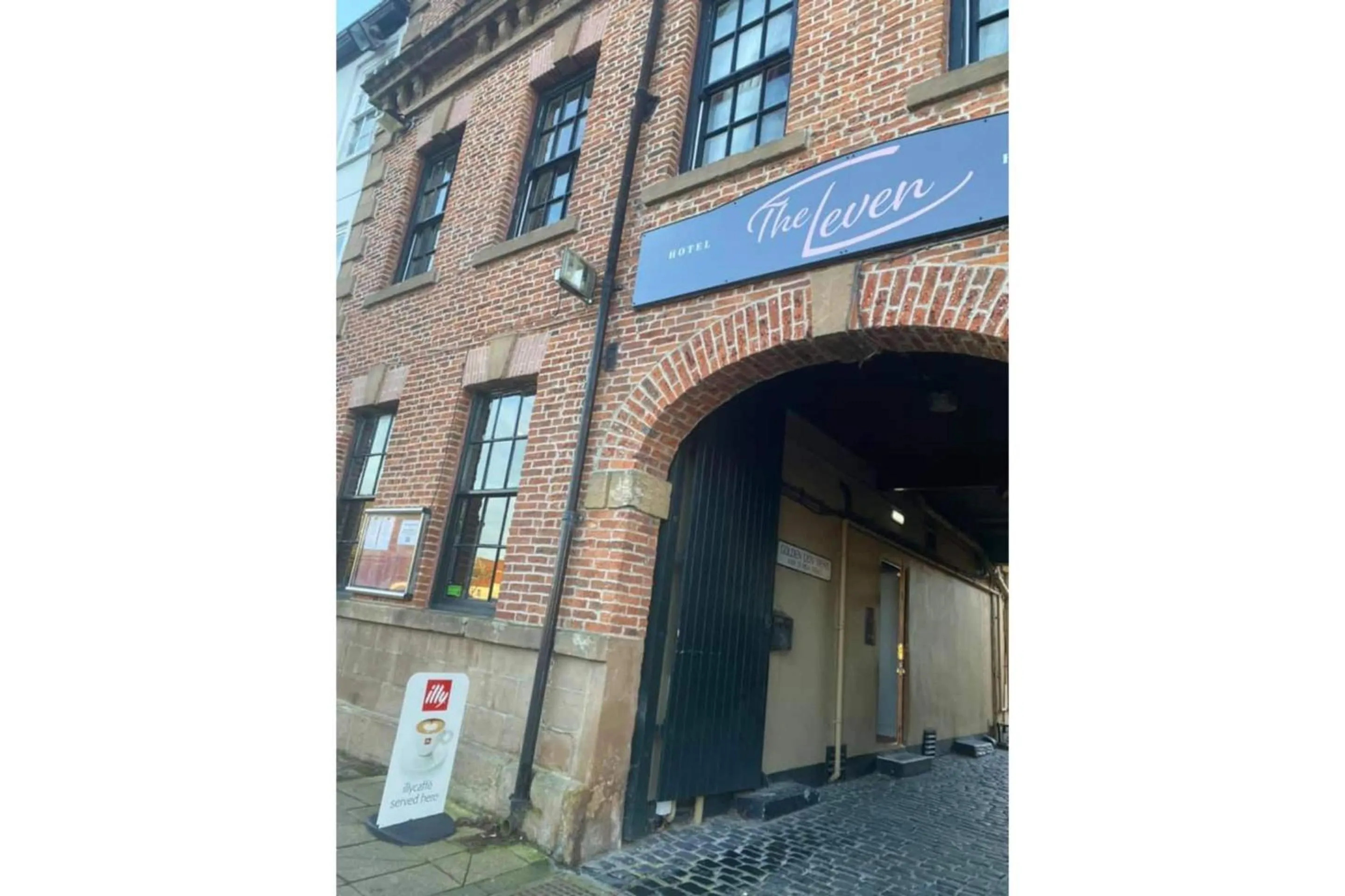 Facade/entrance in OYO The Leven