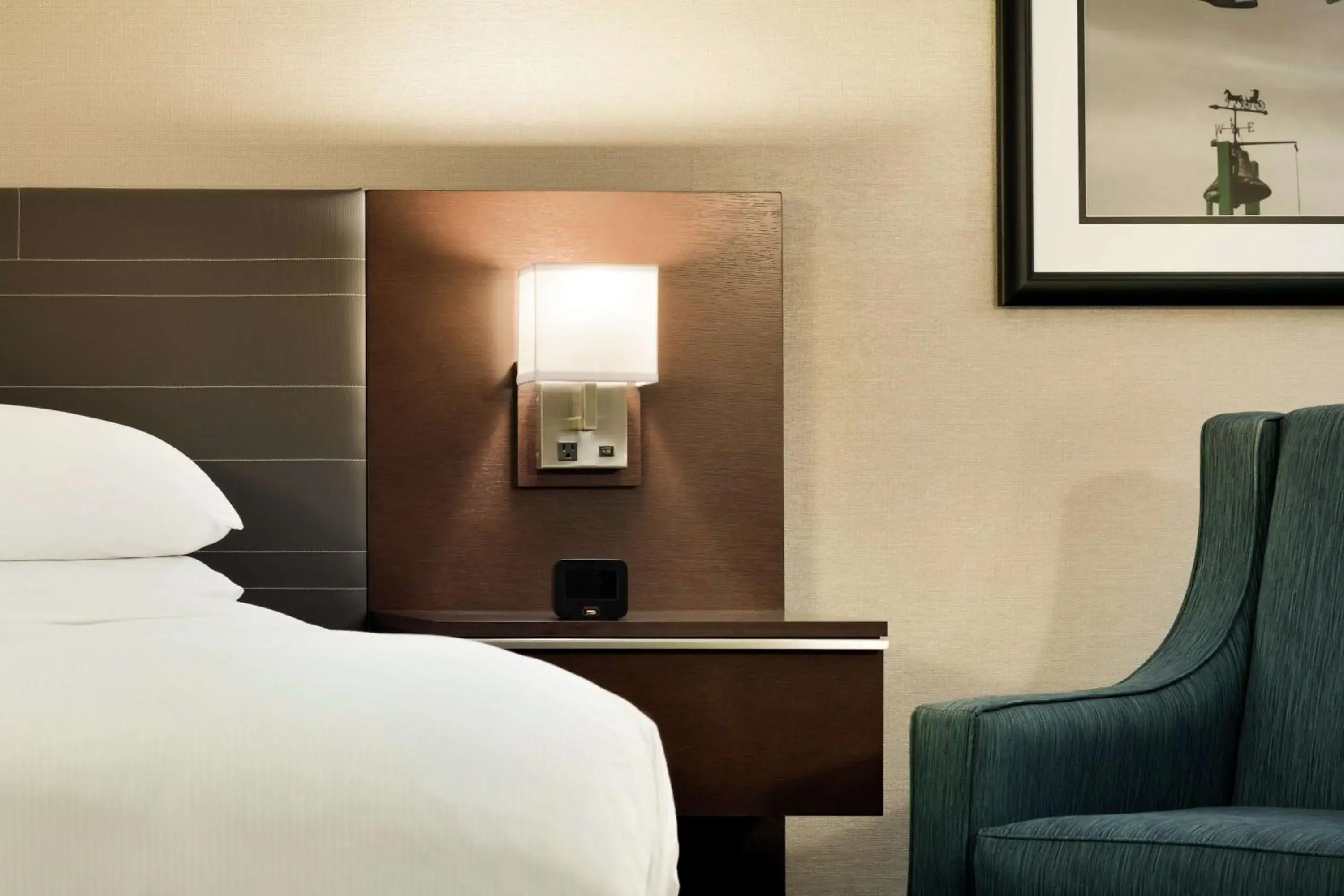 Bed in DoubleTree Resort by Hilton Lancaster Bed in DoubleTree Resort by Hilton Lancaster