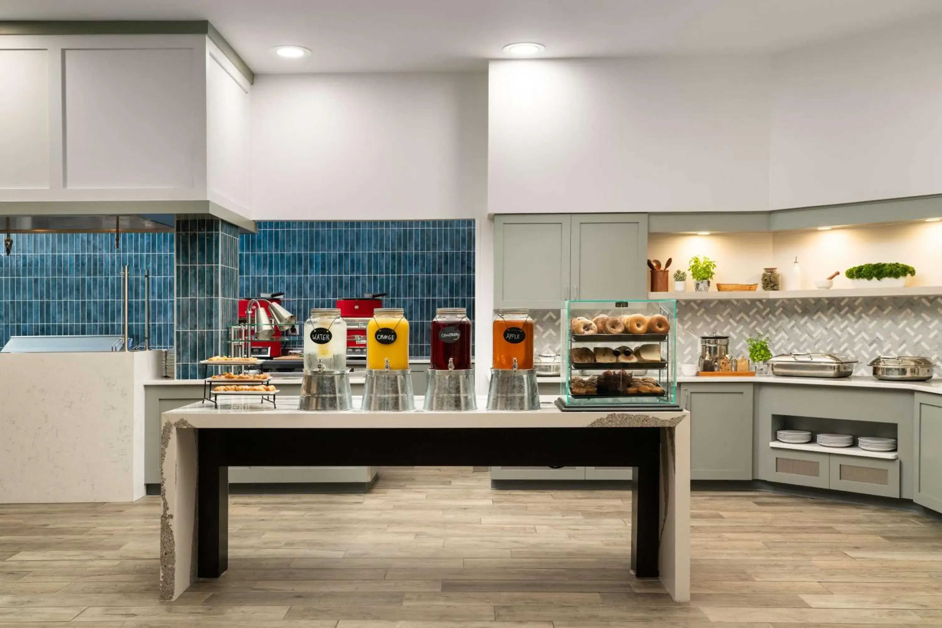 Breakfast in DoubleTree Resort by Hilton Lancaster Breakfast in DoubleTree Resort by Hilton Lancaster