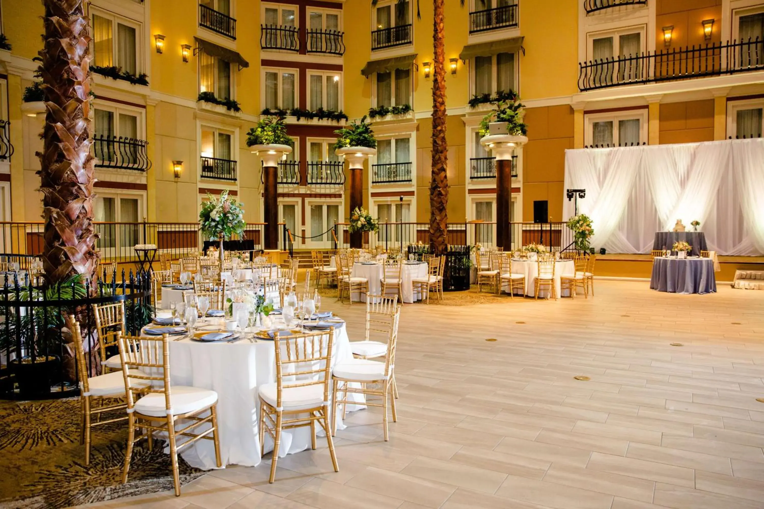 Lobby or reception in DoubleTree Resort by Hilton Lancaster Lobby or reception in DoubleTree Resort by Hilton Lancaster