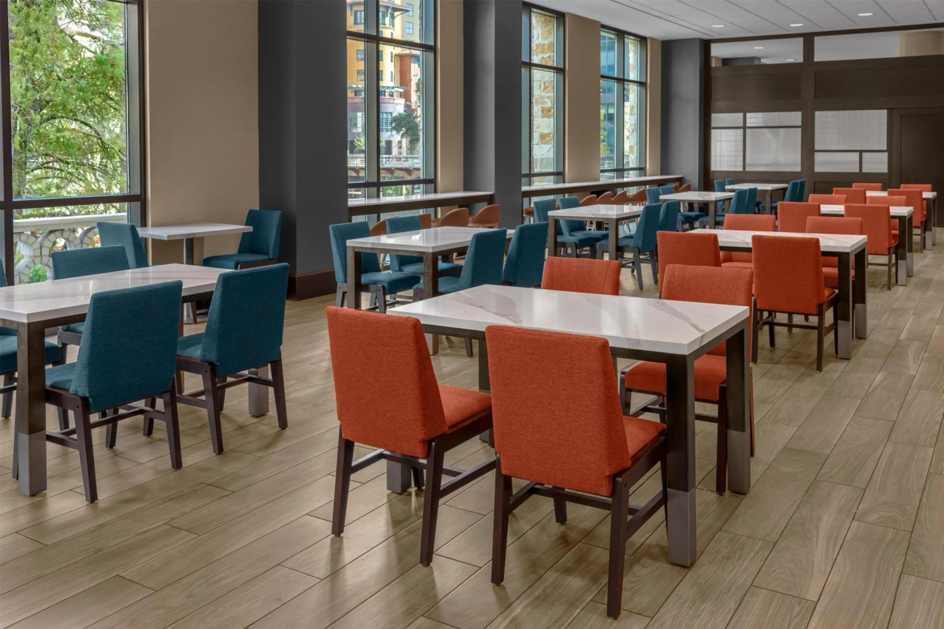 Breakfast in Embassy Suites San Antonio Riverwalk-Downtown