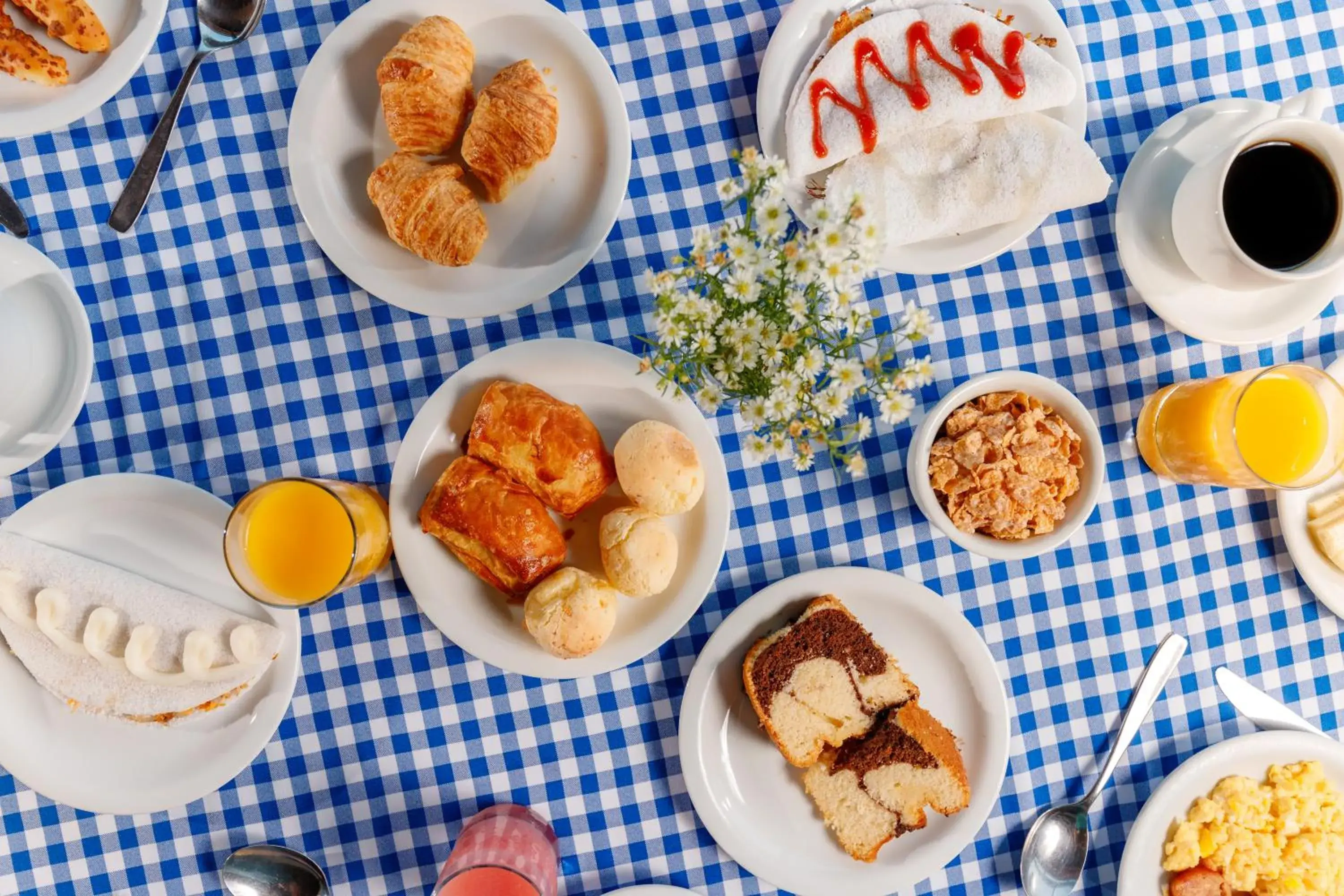 Breakfast in D Beach Resort Breakfast in D Beach Resort