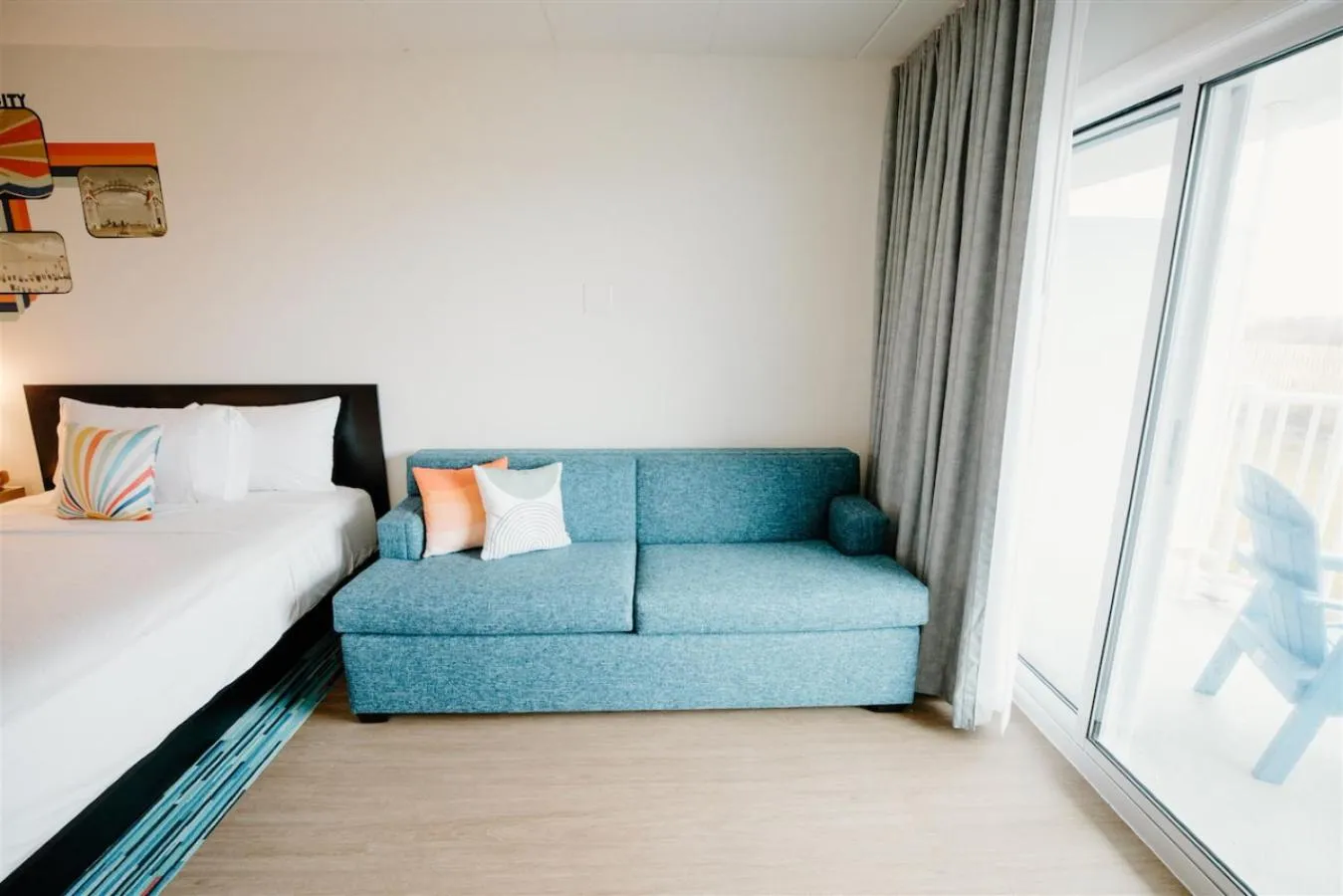 Living room, Bed in SeaLoft Oceanfront Hotel