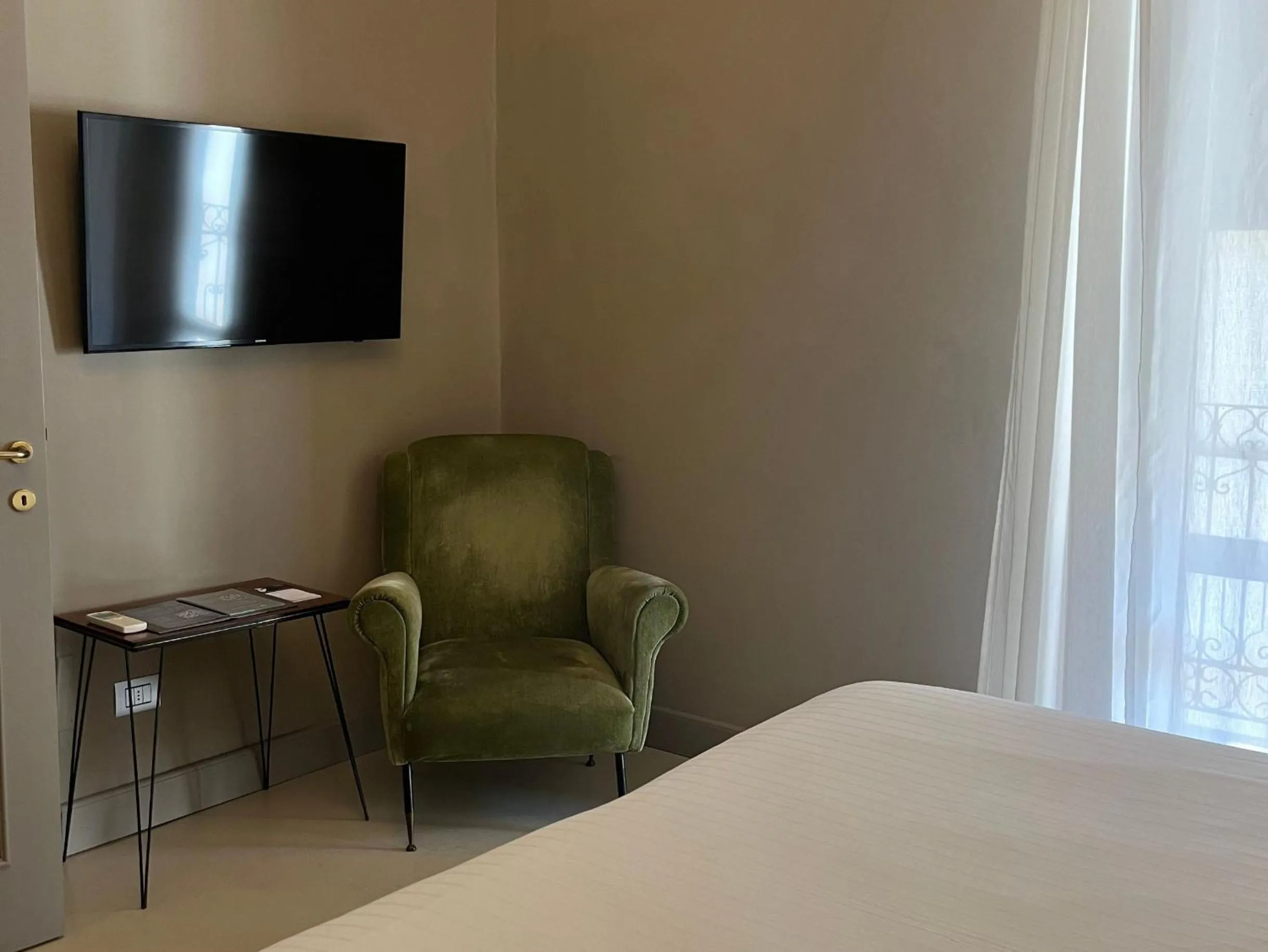 Bed in Numa Florence Palazzo San Niccolò