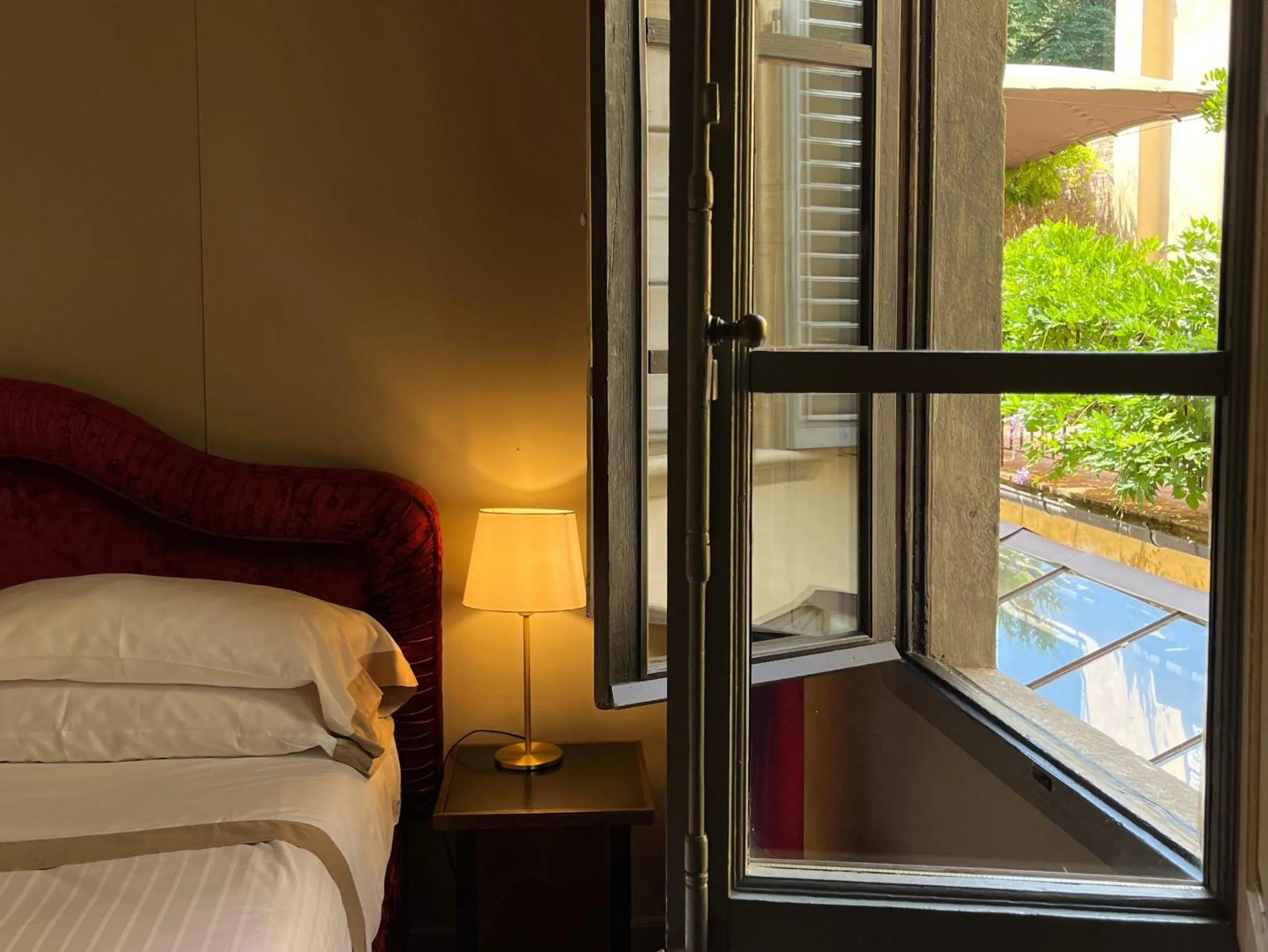 Bed in Numa Florence Palazzo San Niccolò