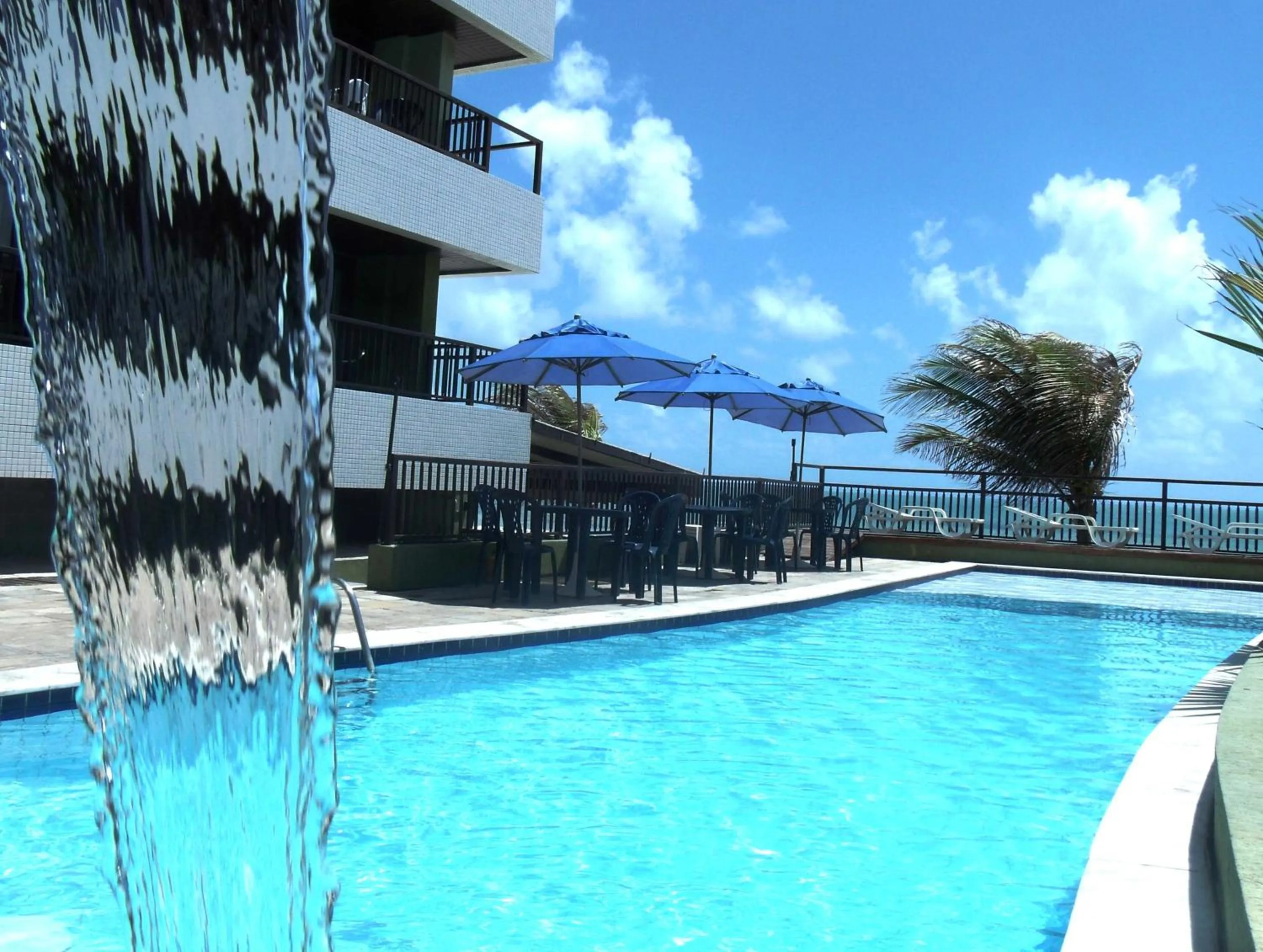 Swimming pool in Blue Marlin Apartments