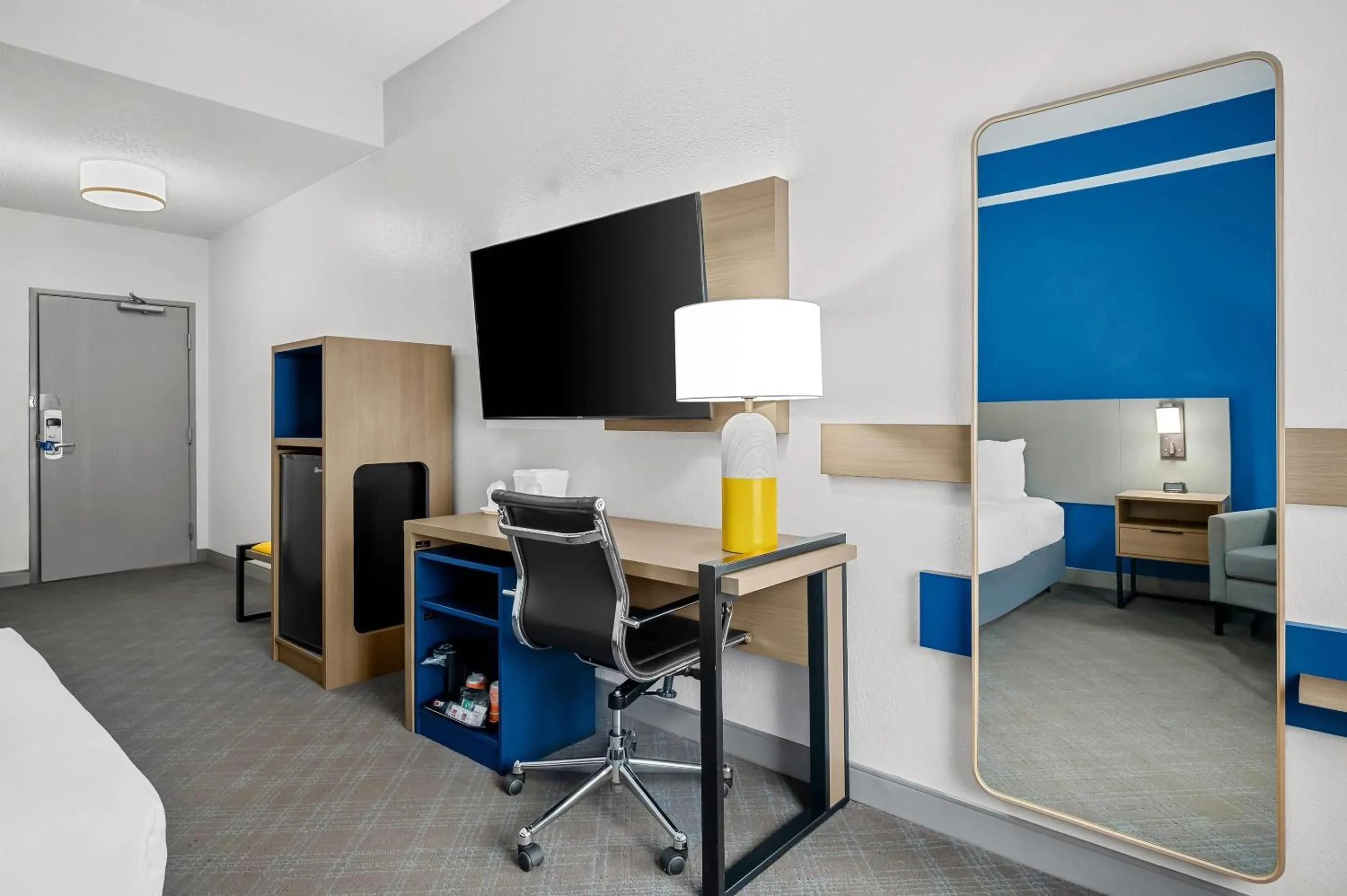 Bedroom, Bed in Comfort Inn Indianapolis East