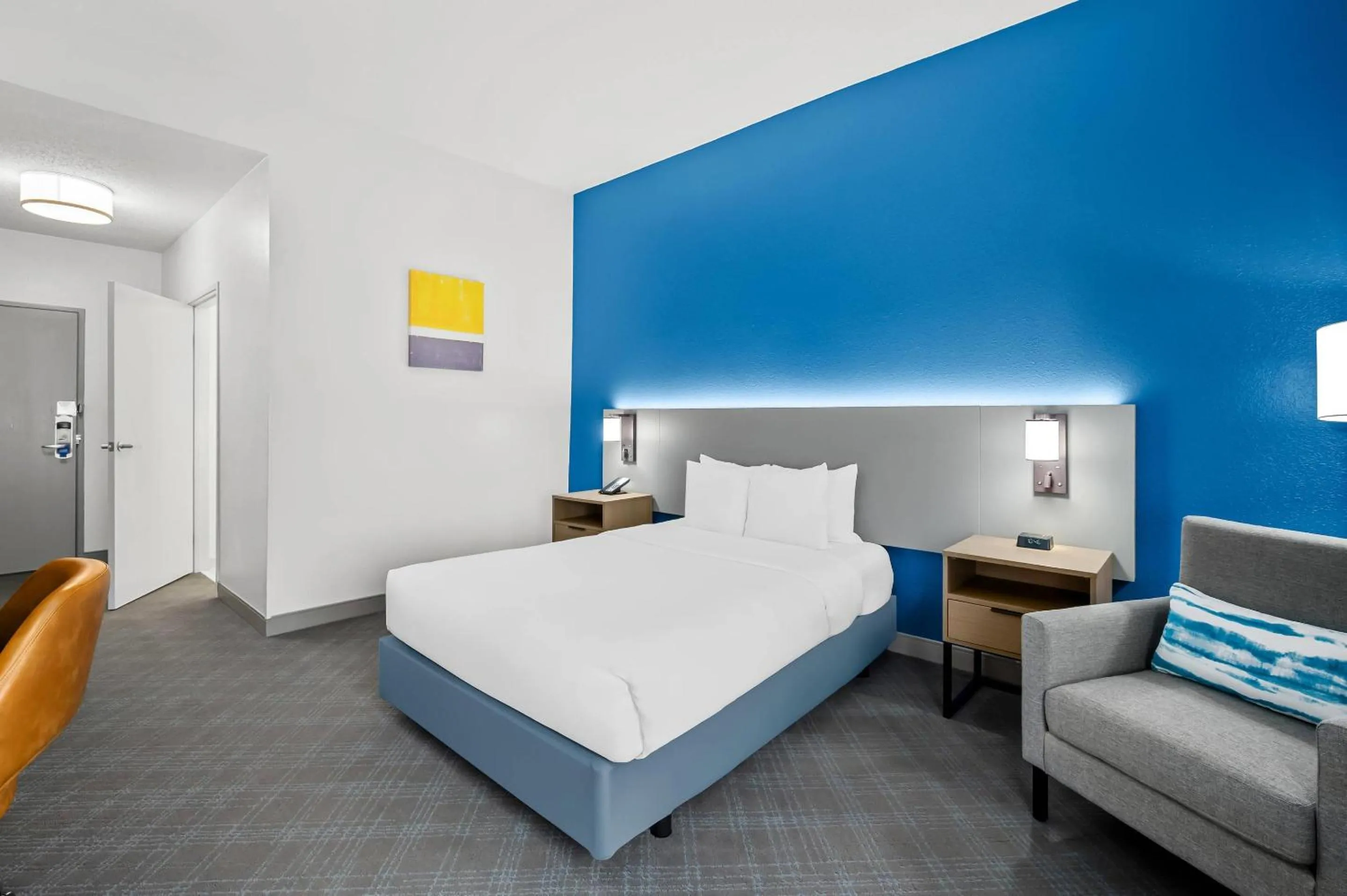 Bedroom, Bed in Comfort Inn Indianapolis East