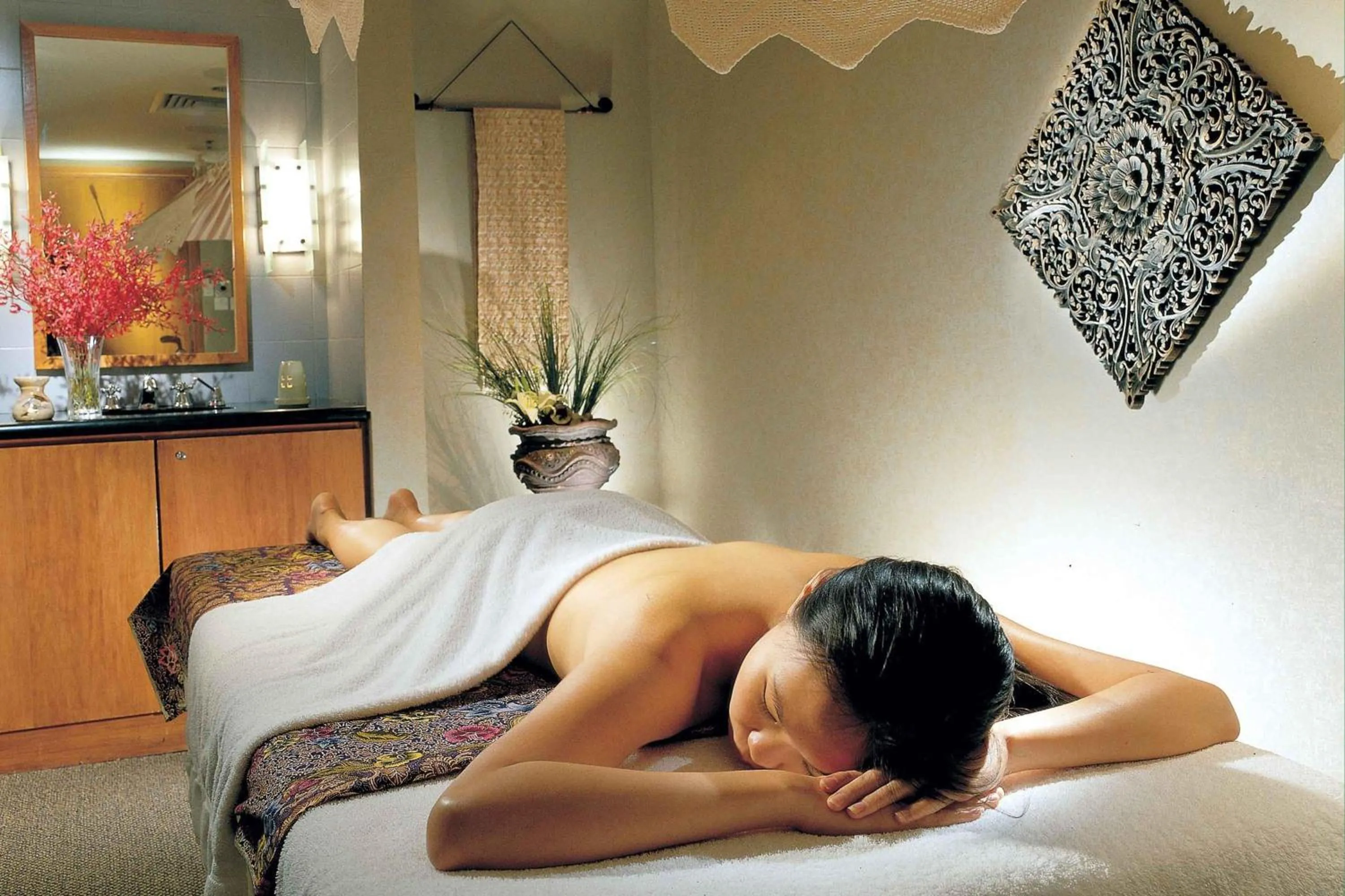 Spa and wellness centre/facilities in Singapore Marriott Tang Plaza Hotel