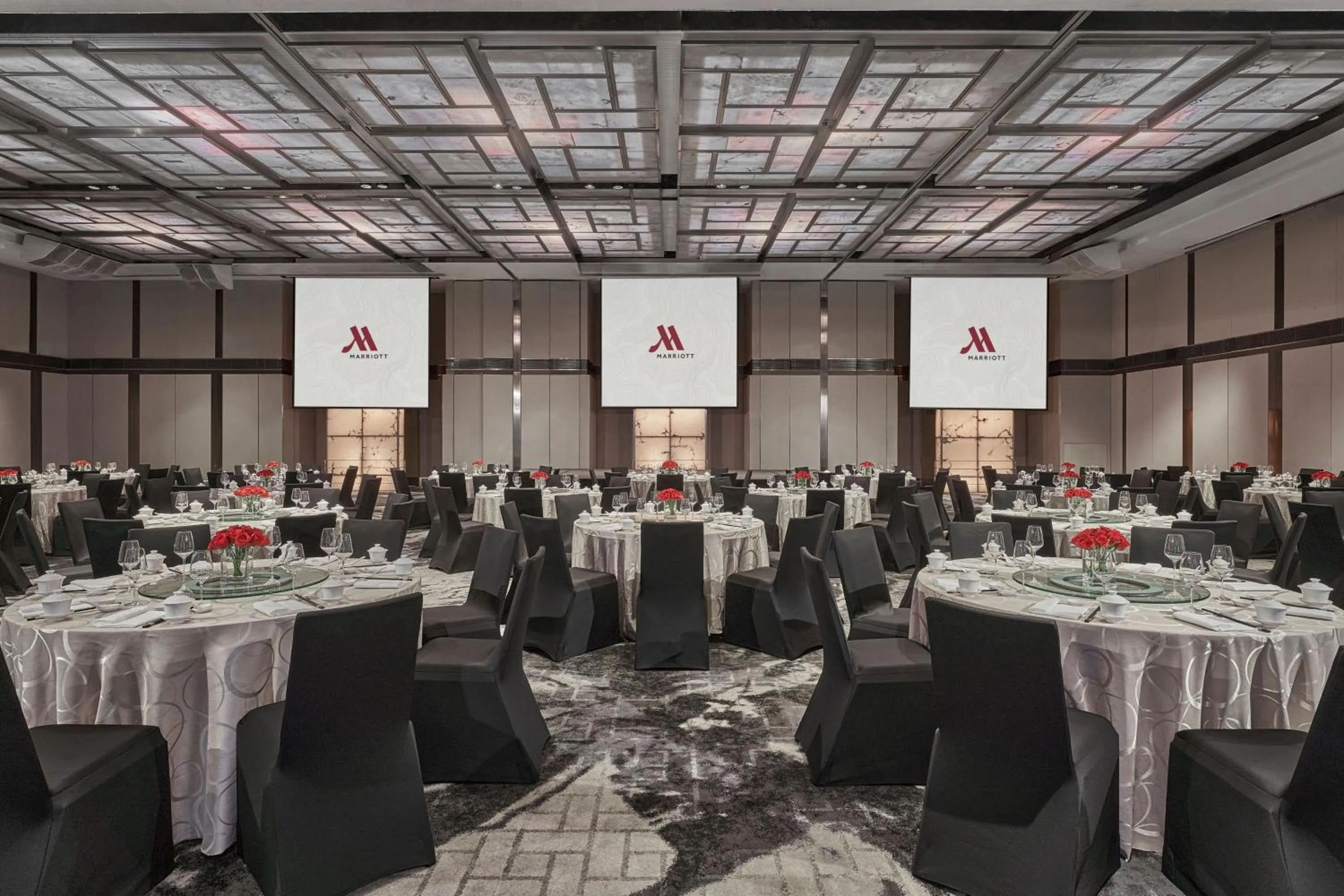 Meeting/conference room in Singapore Marriott Tang Plaza Hotel