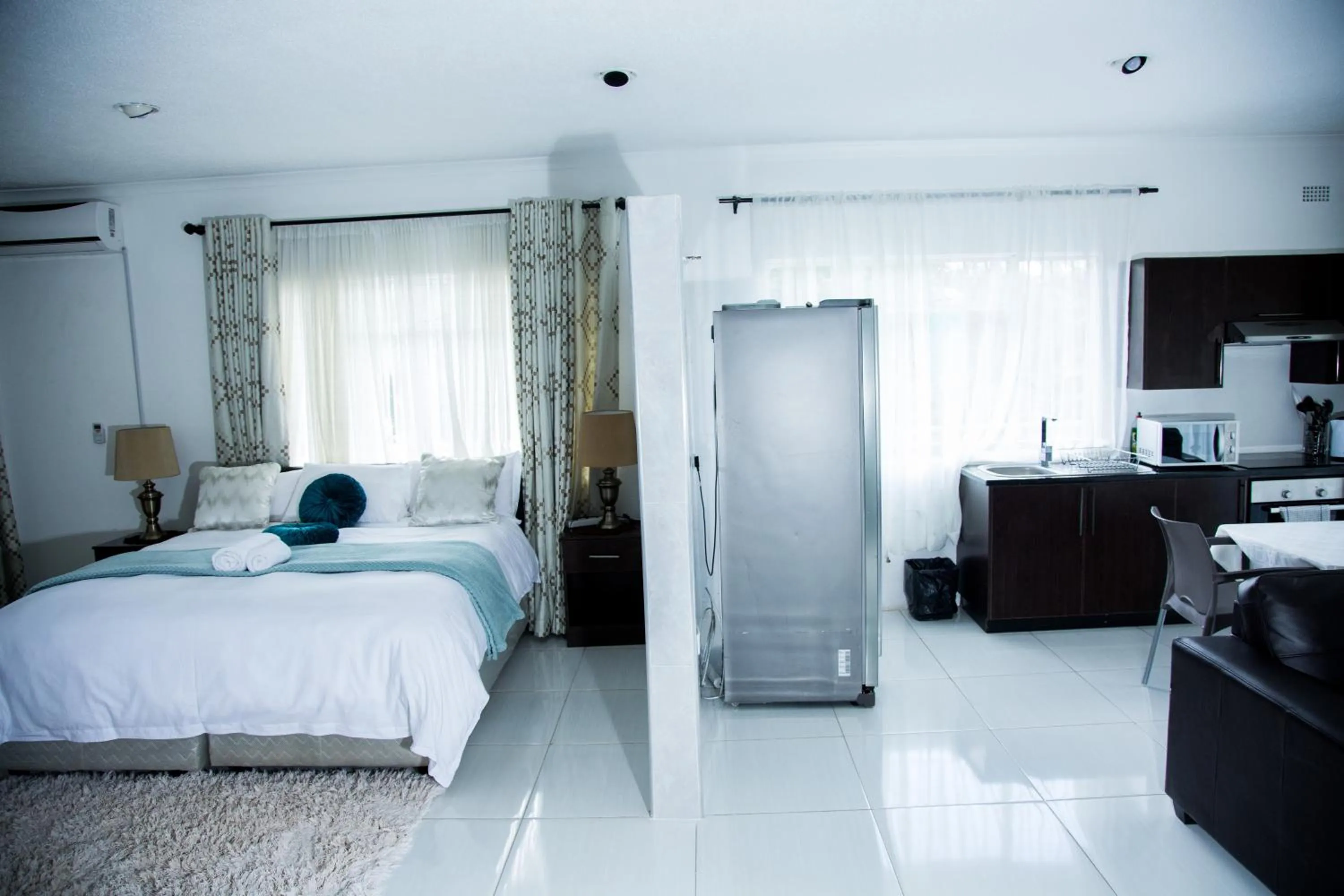 Photo of the whole room, Bed in Mt Pleasant Bed and Breakfast Ltd