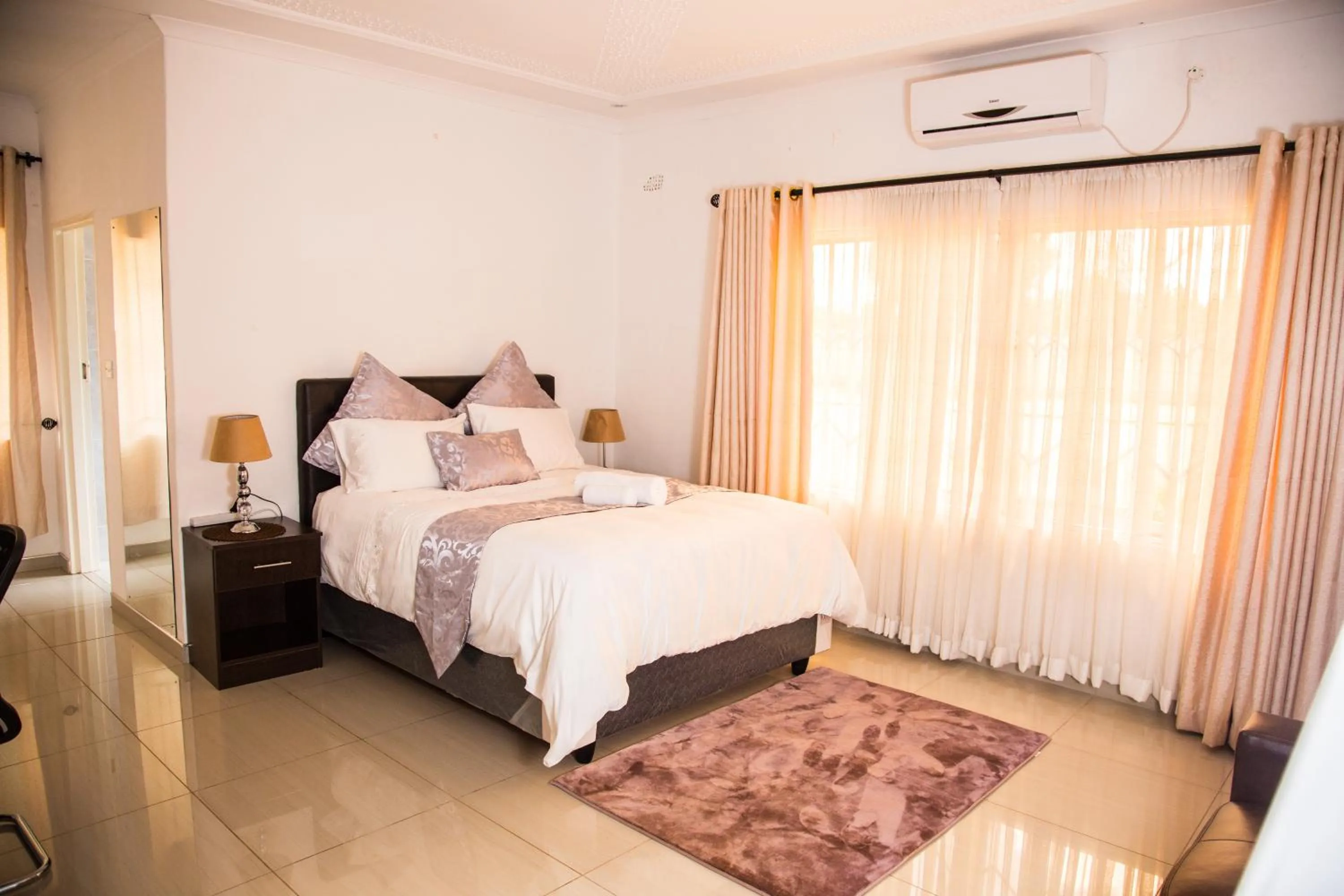 Property building, Bed in Mt Pleasant Bed and Breakfast Ltd