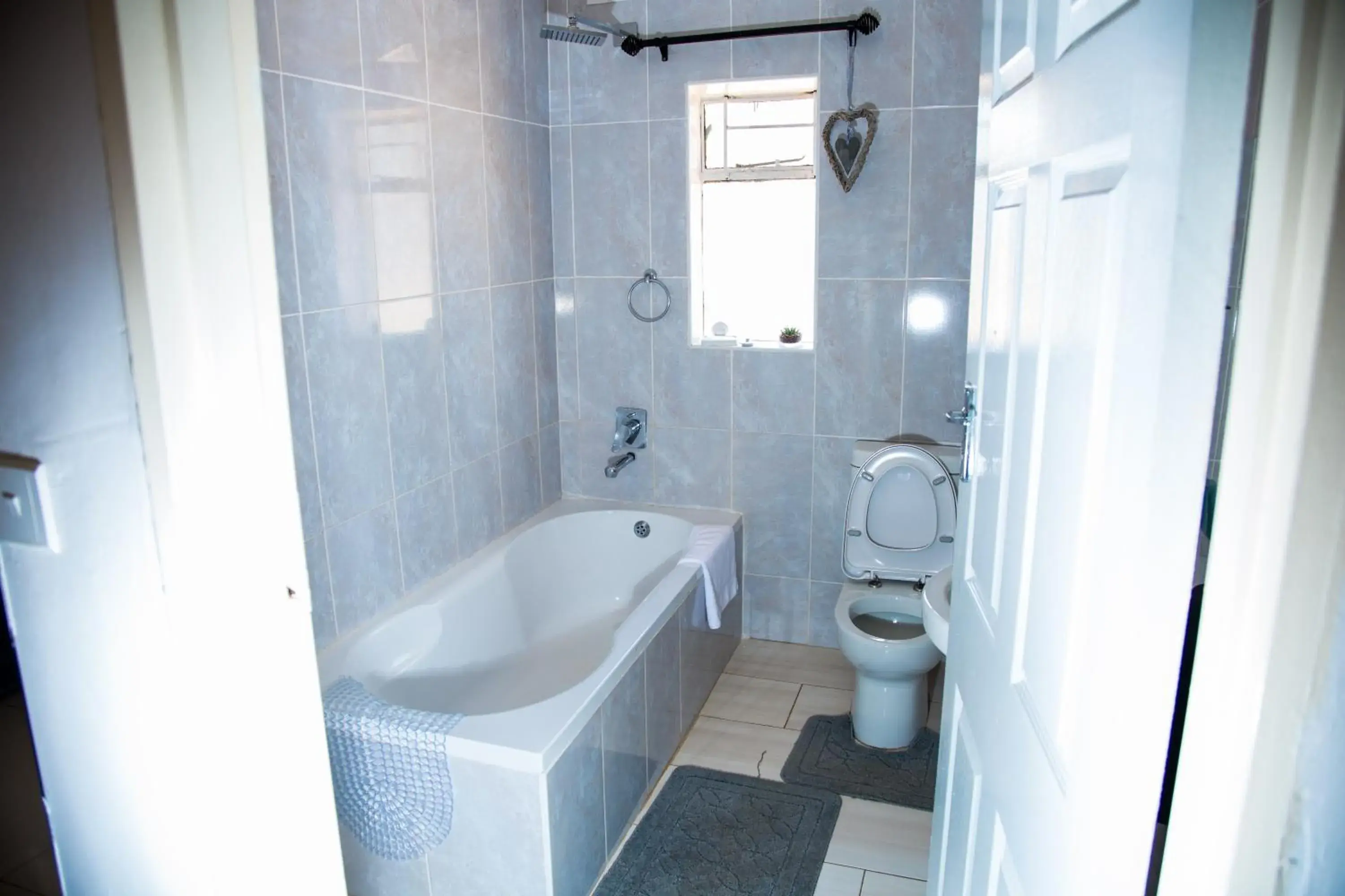 Deluxe Double Room in Mt Pleasant Bed and Breakfast Ltd Deluxe Double Room in Mt Pleasant Bed and Breakfast Ltd
