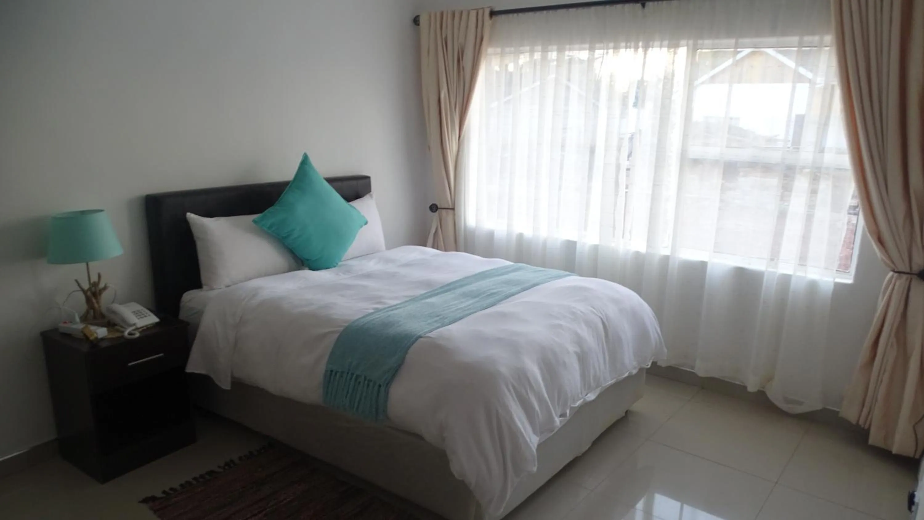 Photo of the whole room, Bed in Mt Pleasant Bed and Breakfast Ltd