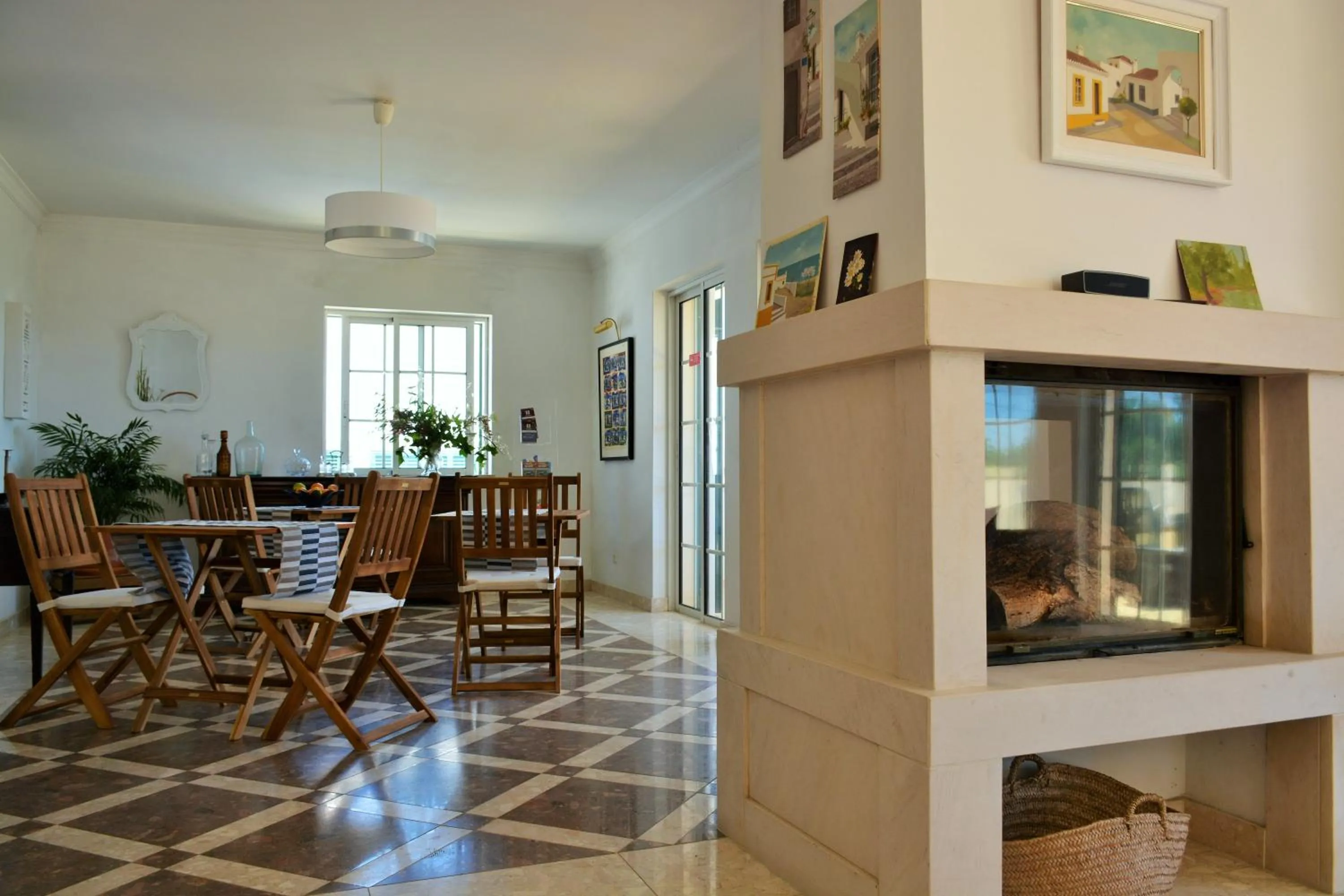 Restaurant/places to eat in Tavira Terrace