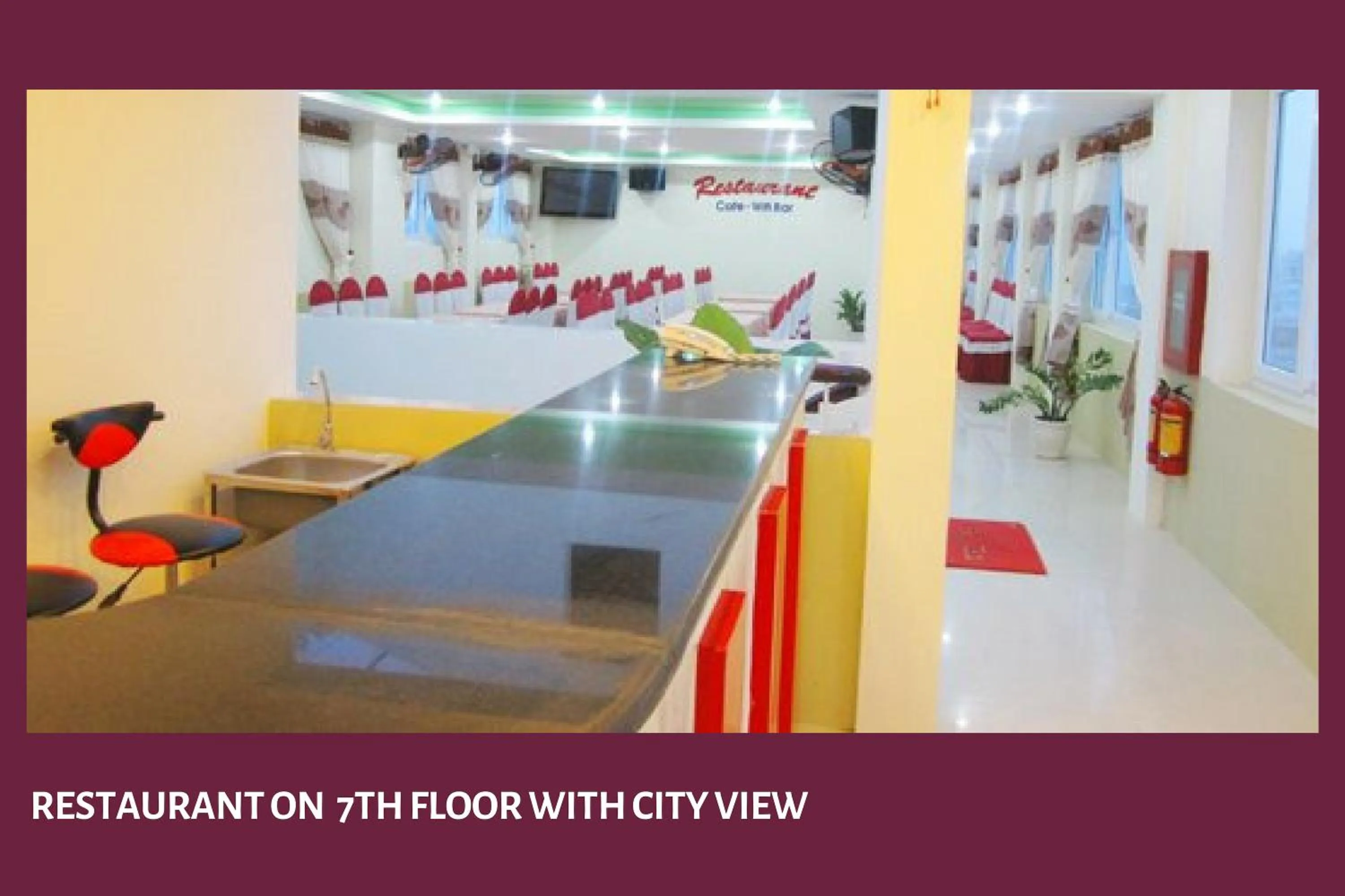 Restaurant/places to eat in Canary Hotel Hue