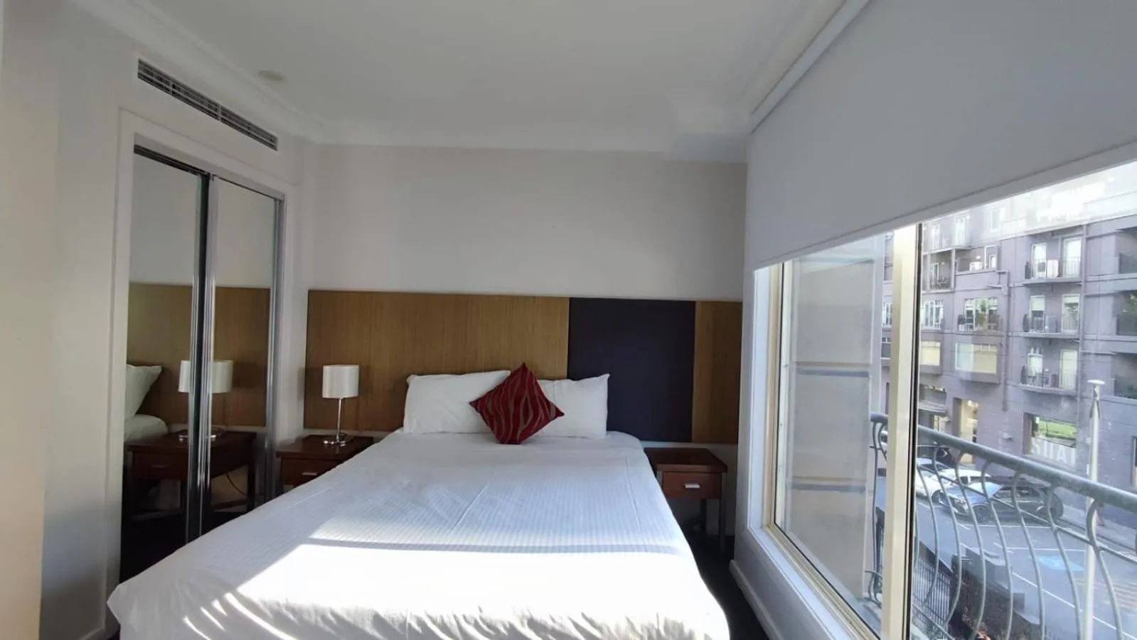 Bedroom, Bed in South Yarra Central Apartment Hotel