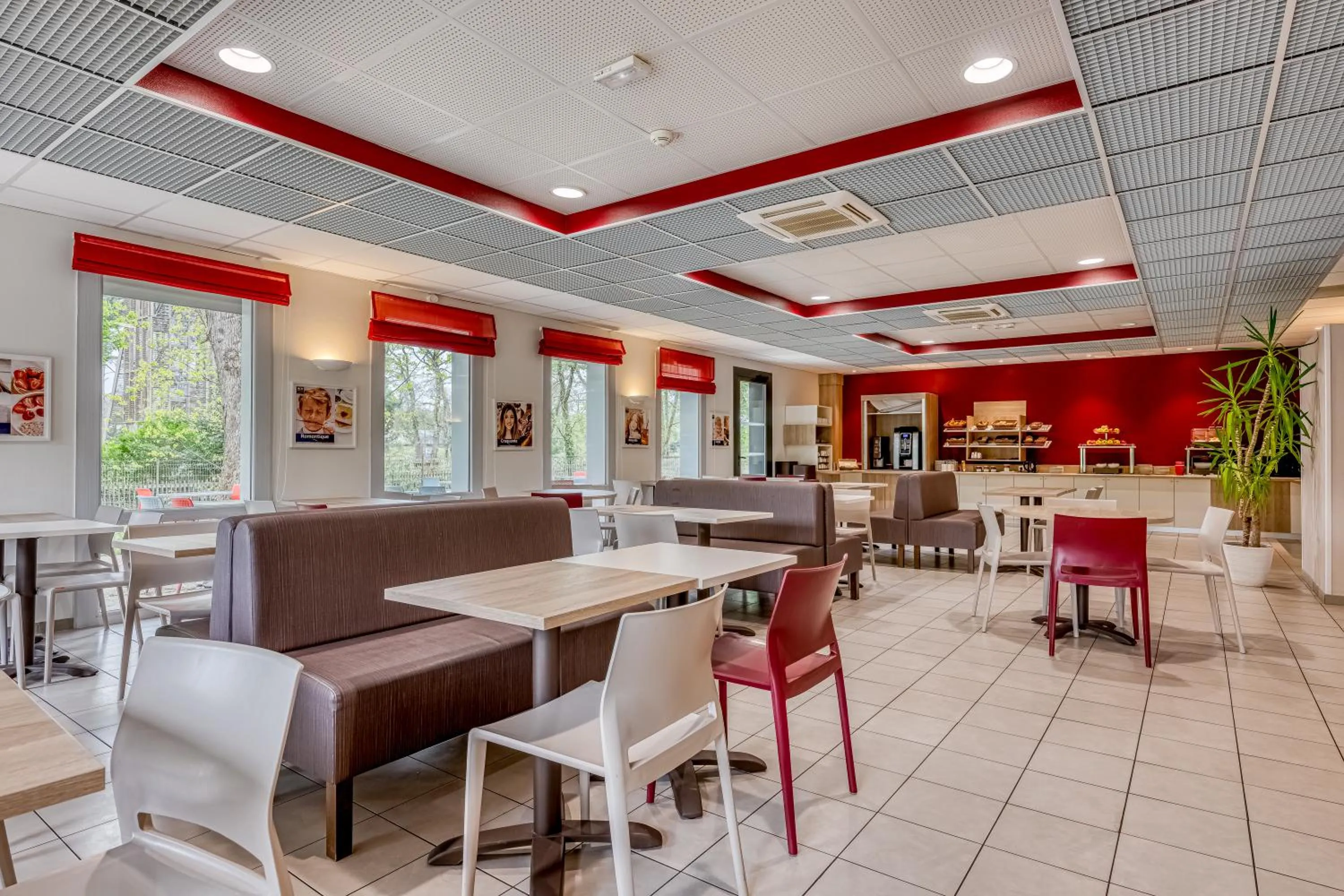 Breakfast in Ace Hotel Bordeaux Cestas