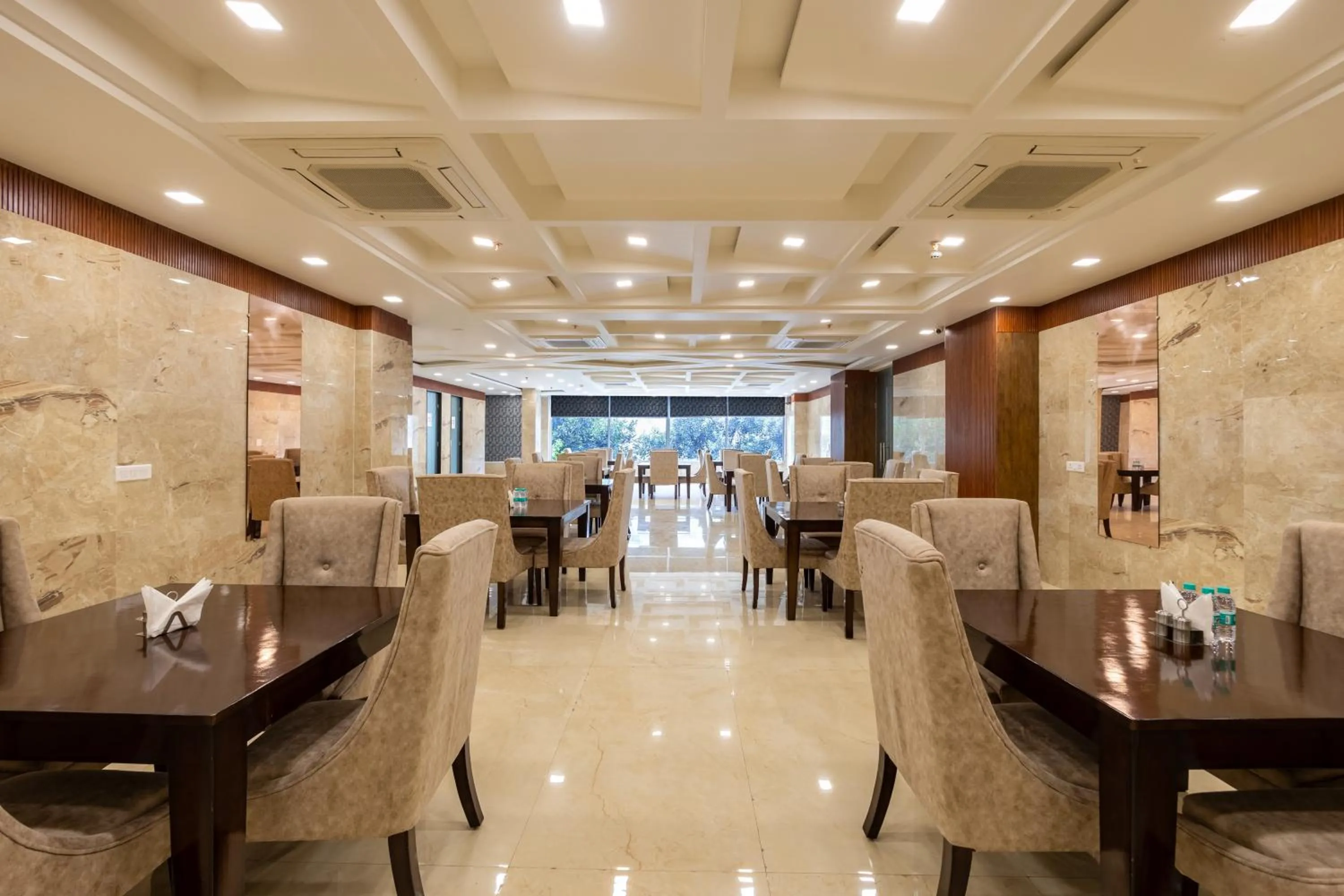 Banquet/Function facilities in Arch - Near Aerocity New Delhi