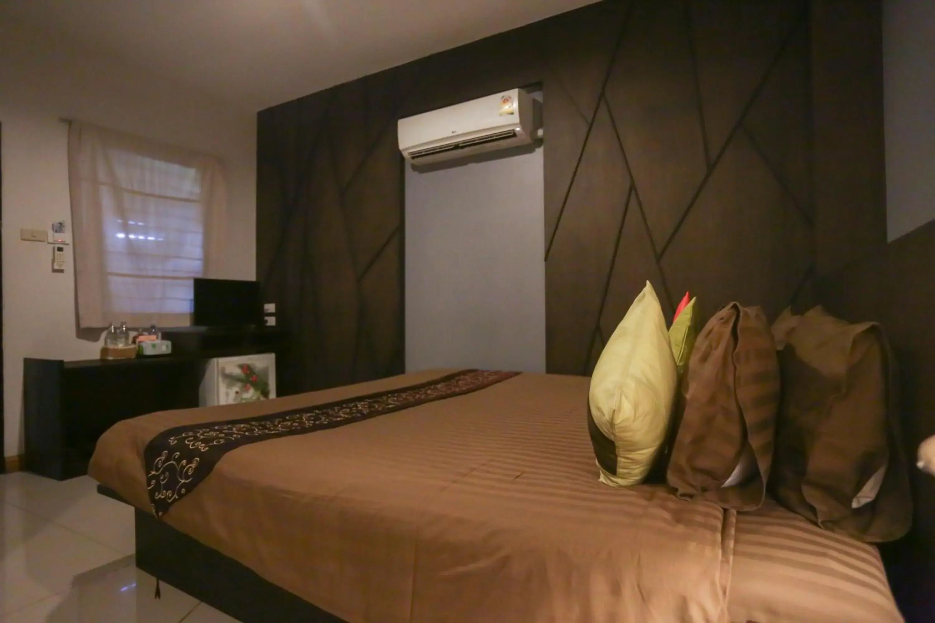 Bed in Hua Hin White Sand Bed in Hua Hin White Sand