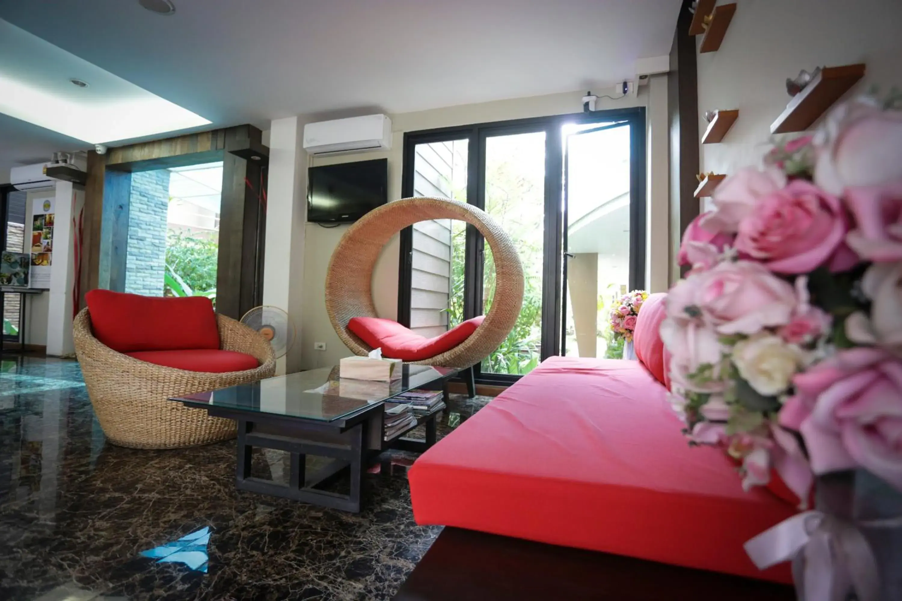 Bed in Hua Hin White Sand Bed in Hua Hin White Sand