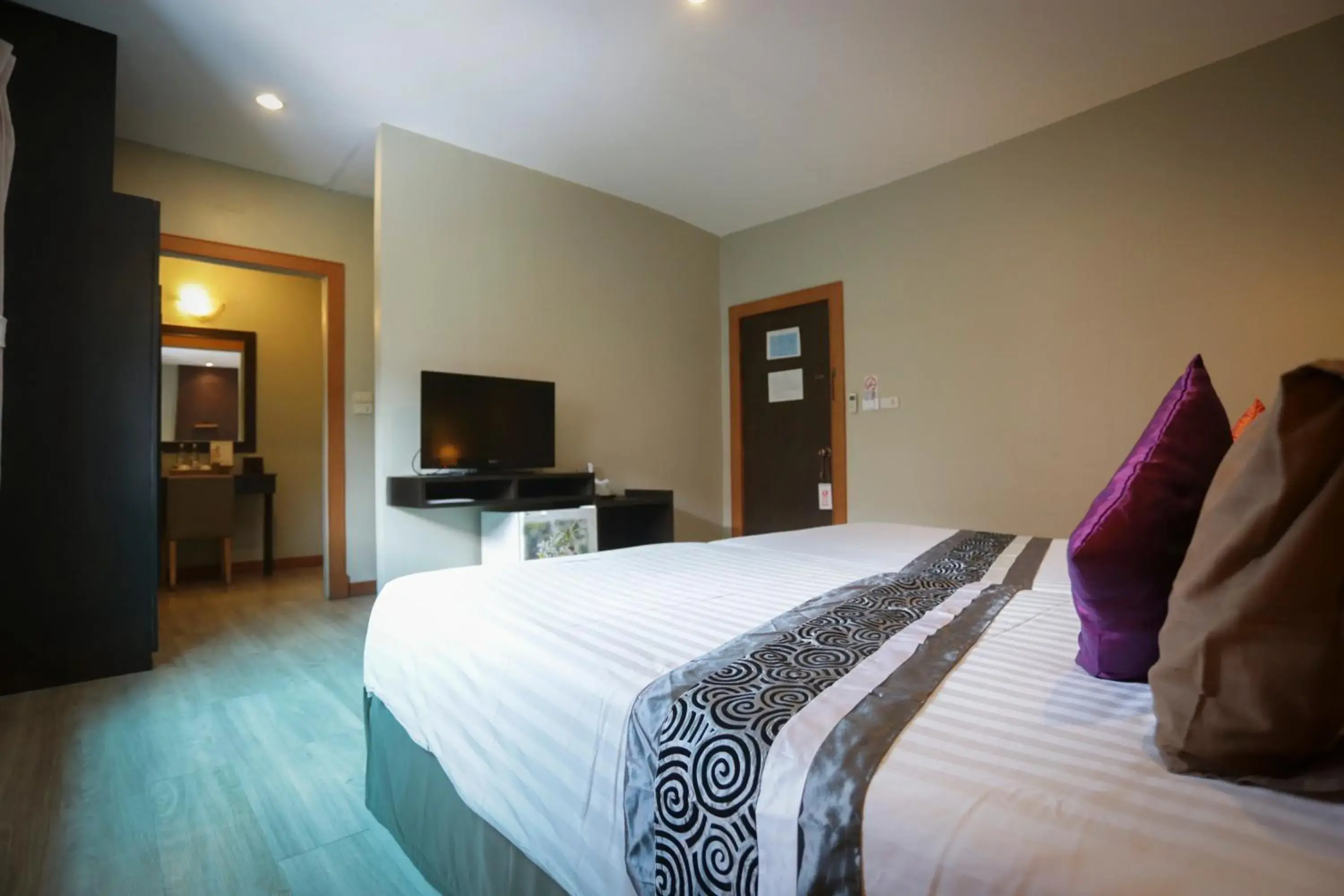 Bed in Hua Hin White Sand Bed in Hua Hin White Sand