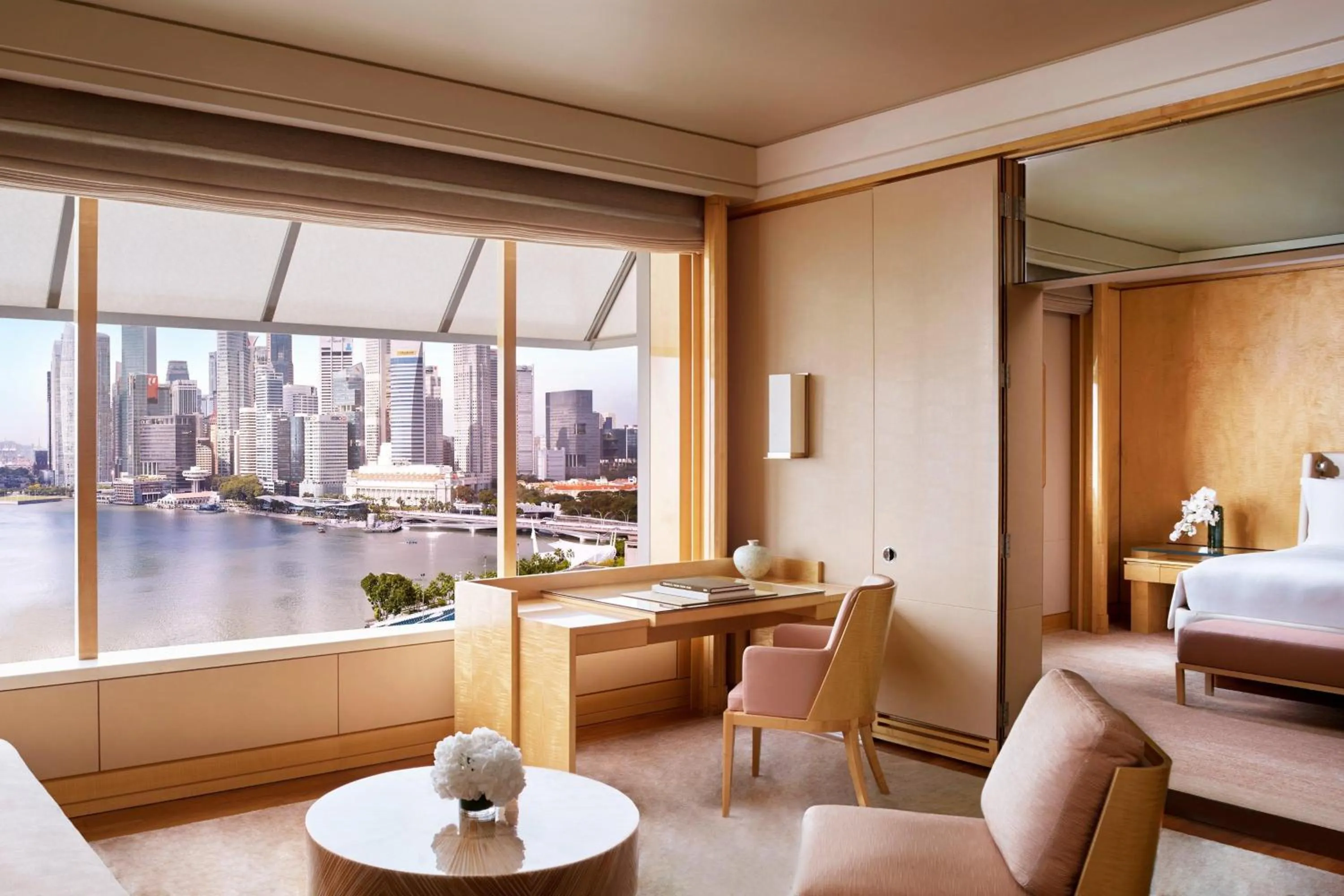 Living room, Bed in The Ritz-Carlton, Millenia Singapore