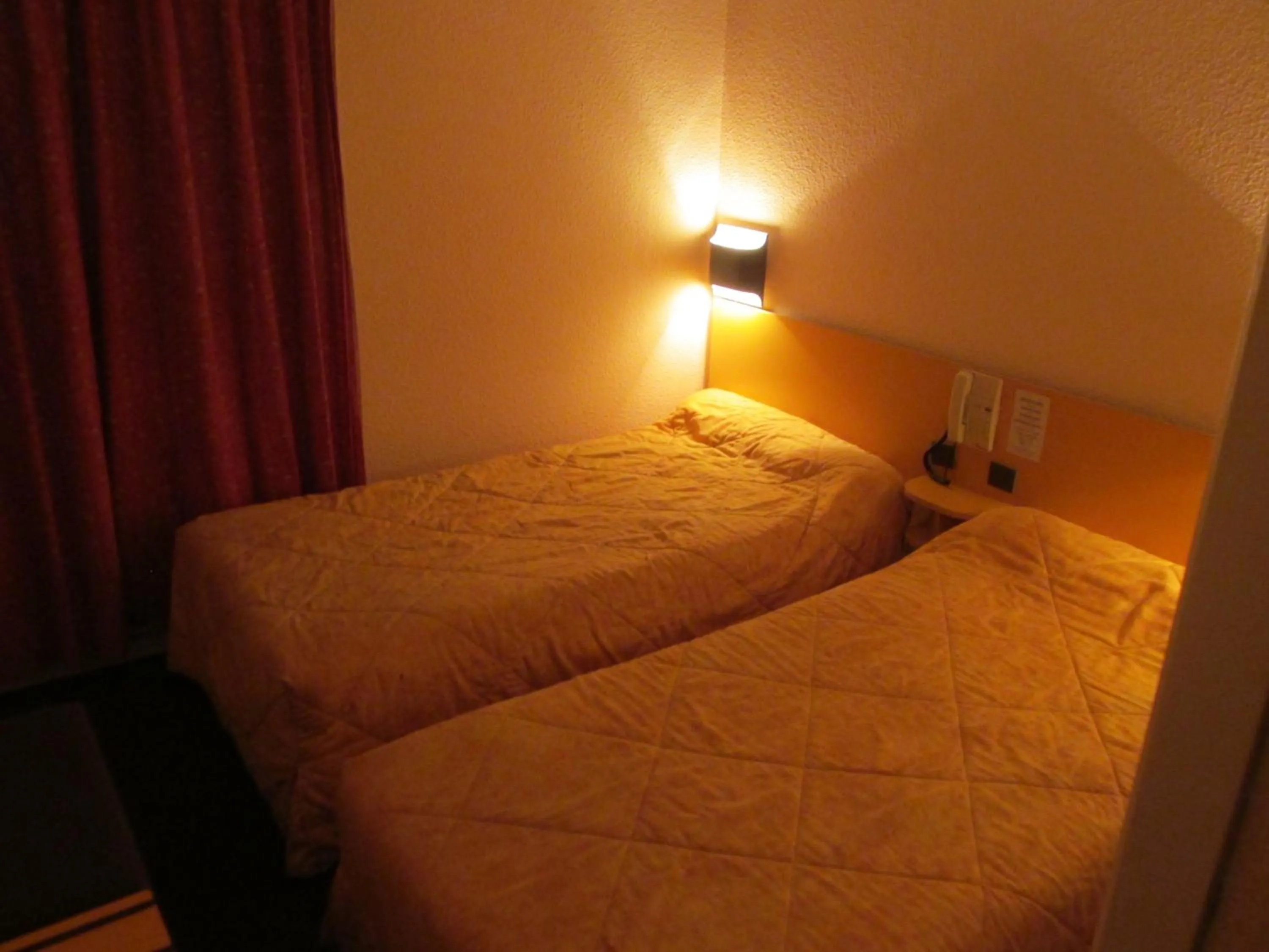 Bedroom, Bed in Hôtel Estival Arriel