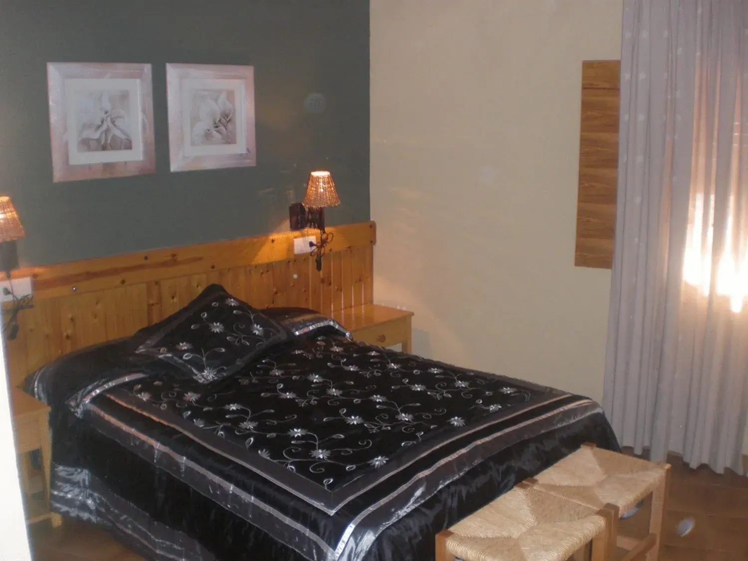 Double or Twin Room - single occupancy in Roch Hotel Double or Twin Room - single occupancy in Roch Hotel