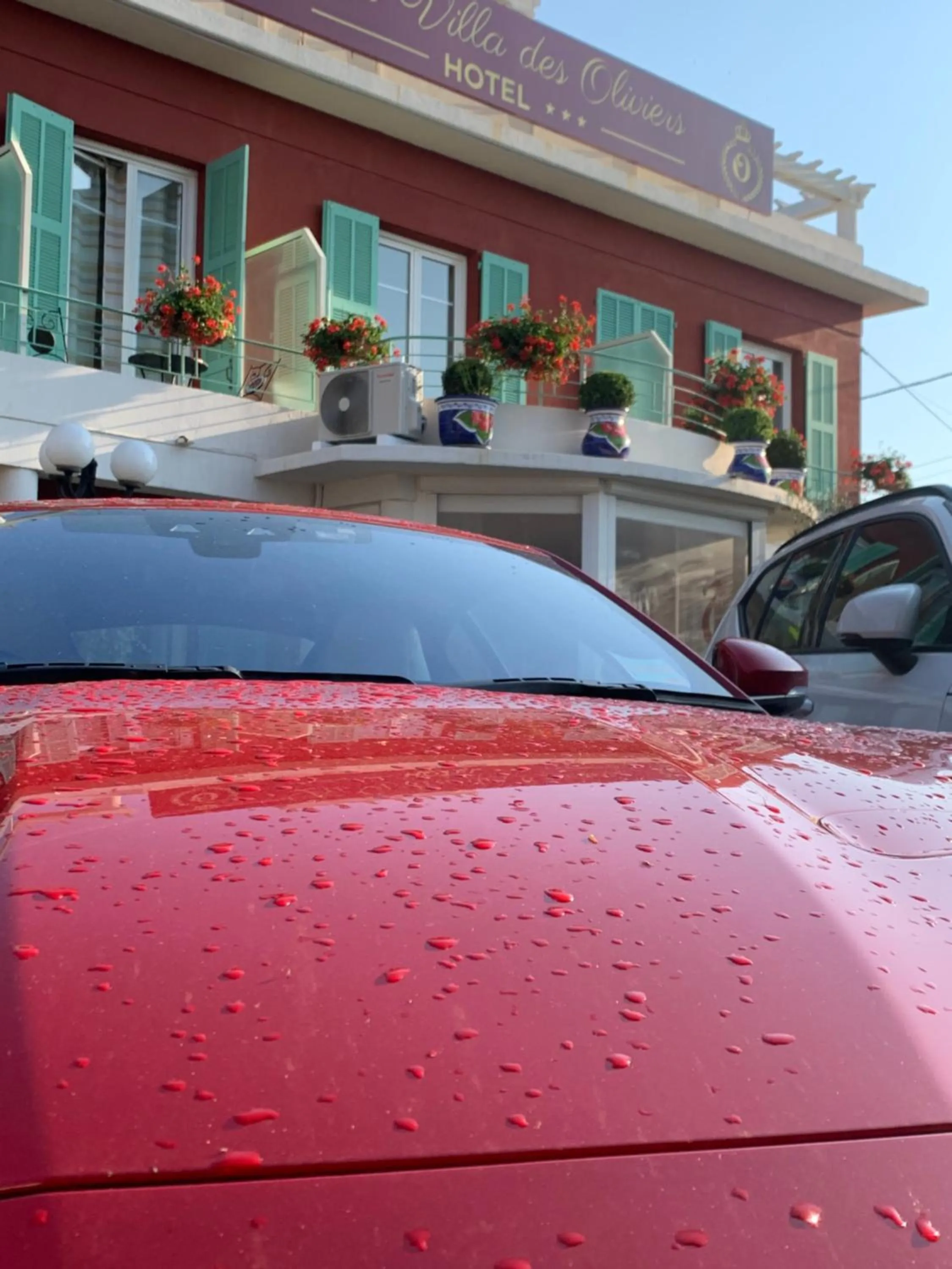 Property building in Hôtel La Villa des Oliviers