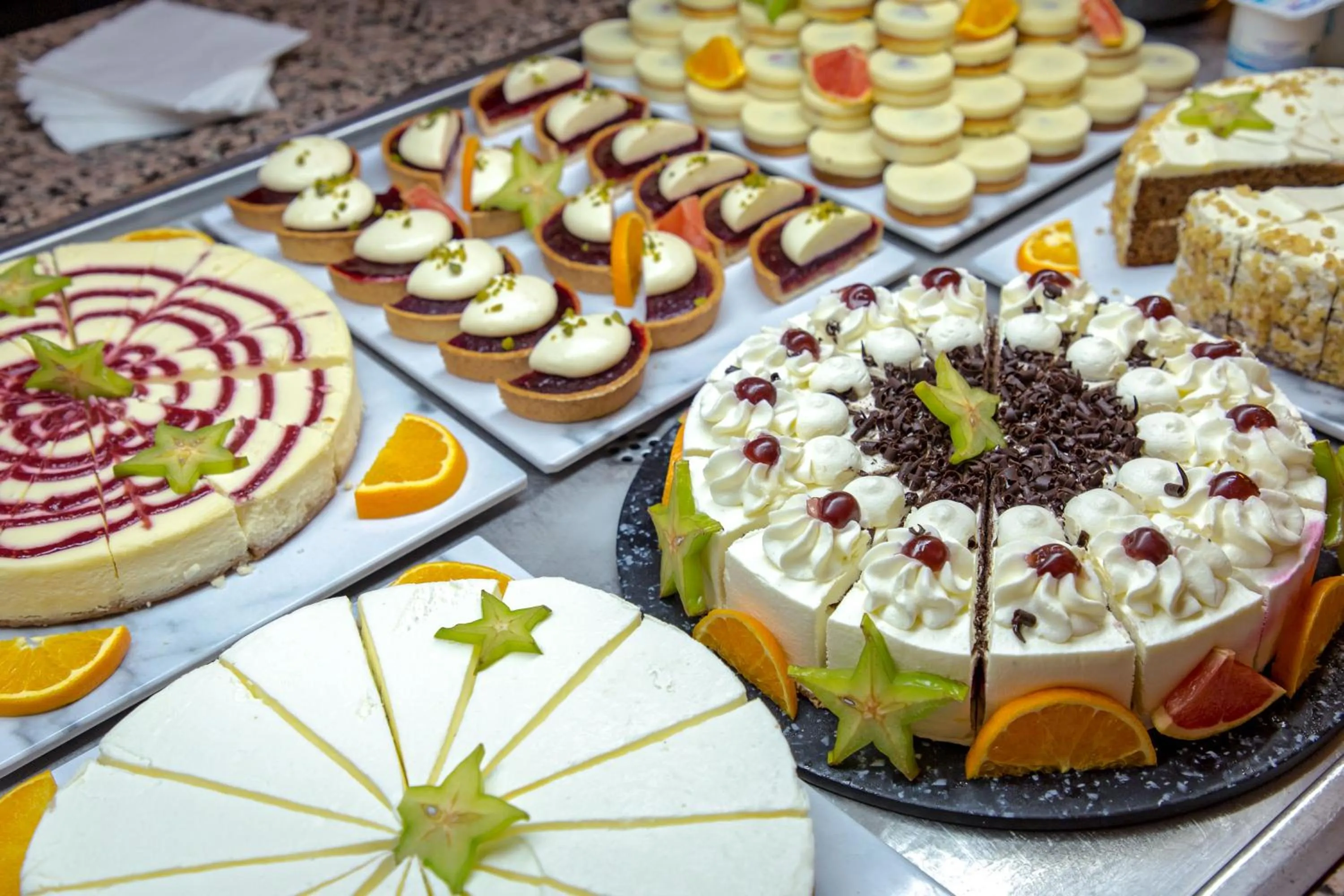 Restaurant/places to eat in SOWELL HOTELS Le Parc & Spa