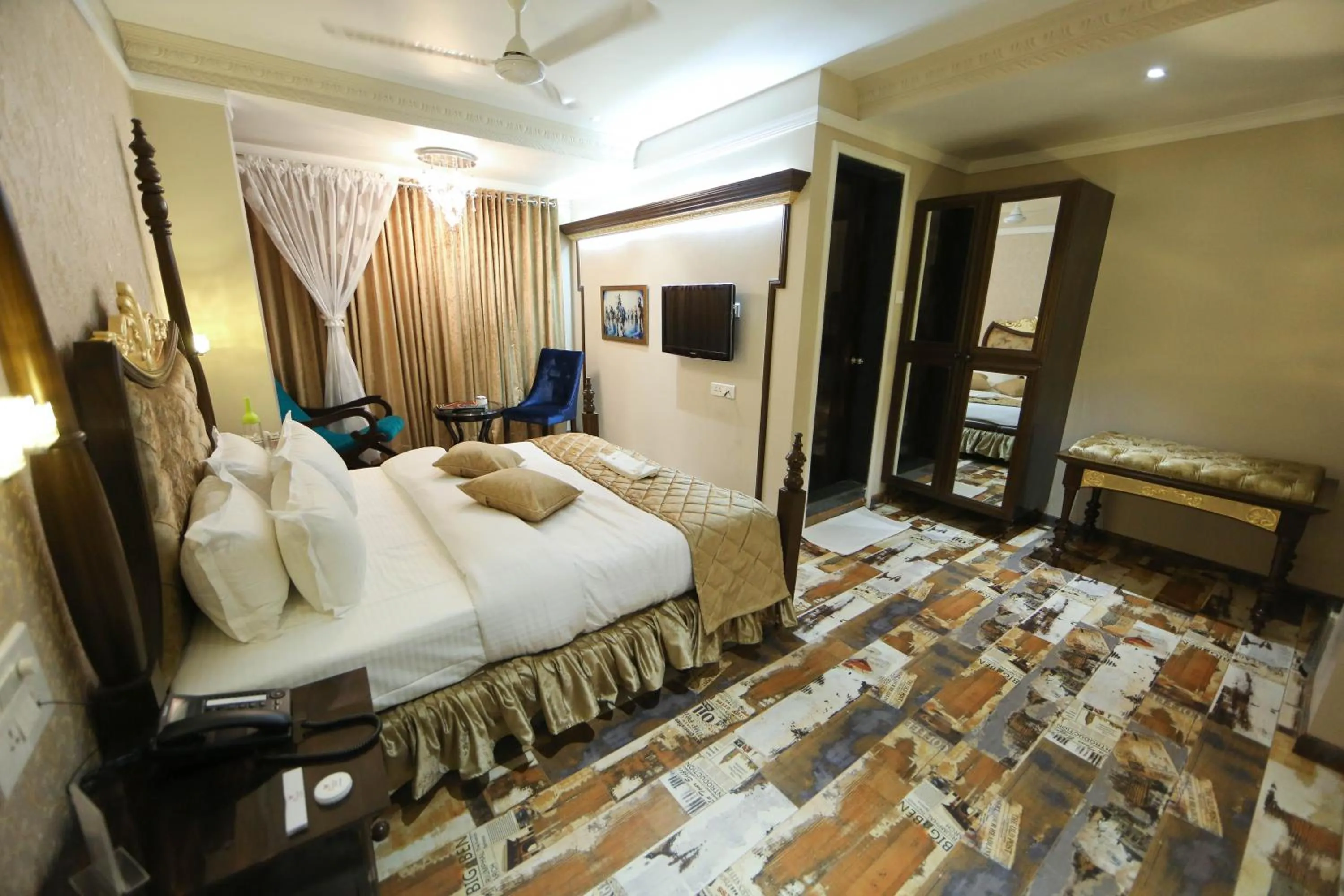 Photo of the whole room, Bed in Hotel President