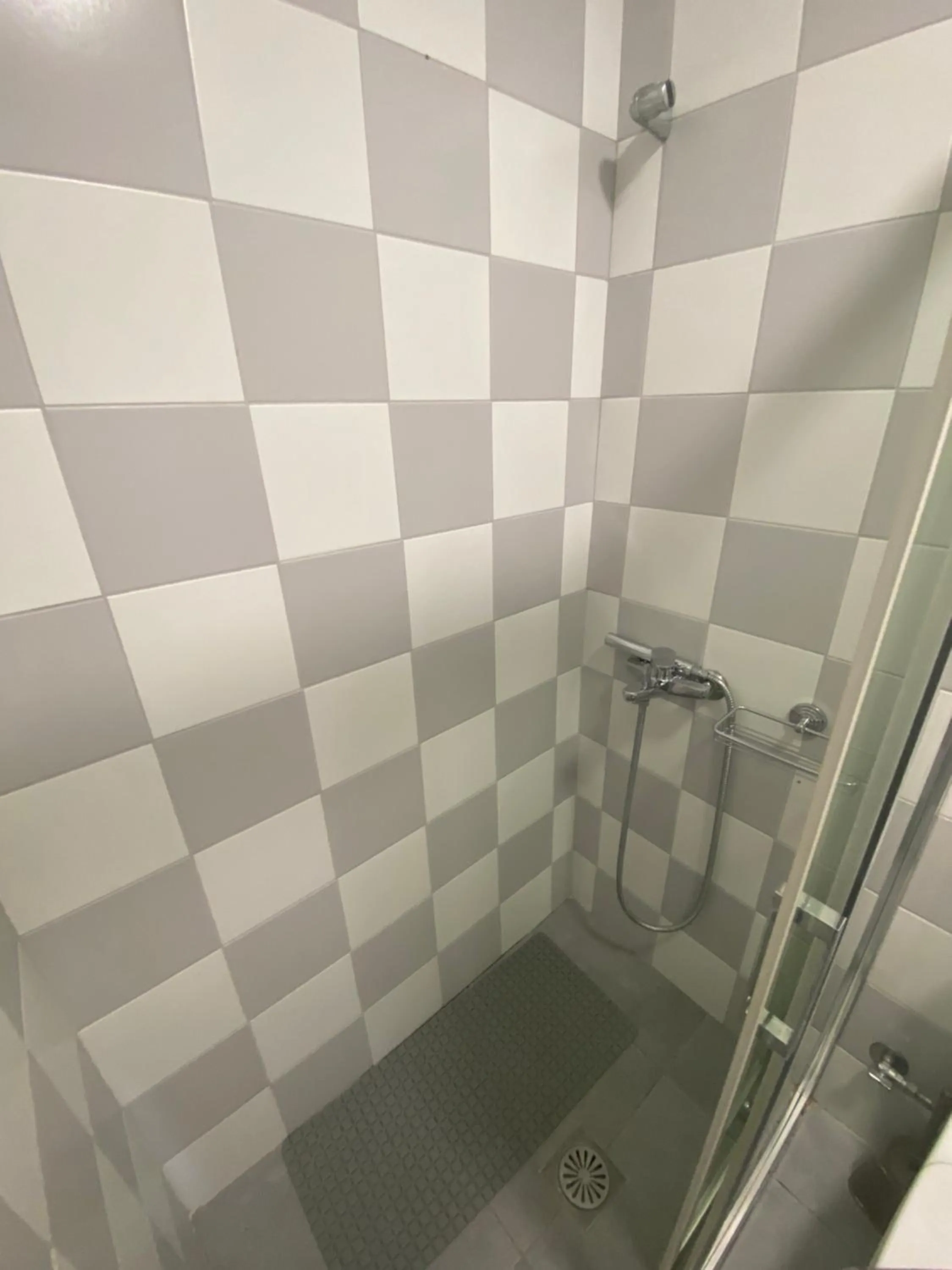 Shower in Corali