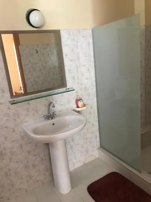 Bathroom in Corali