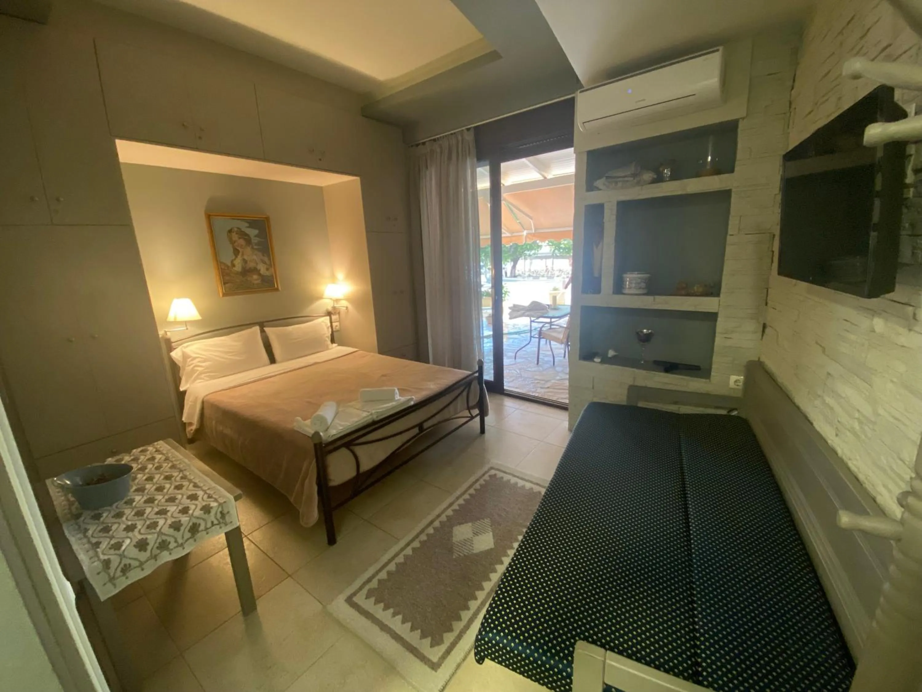 Bed in Corali