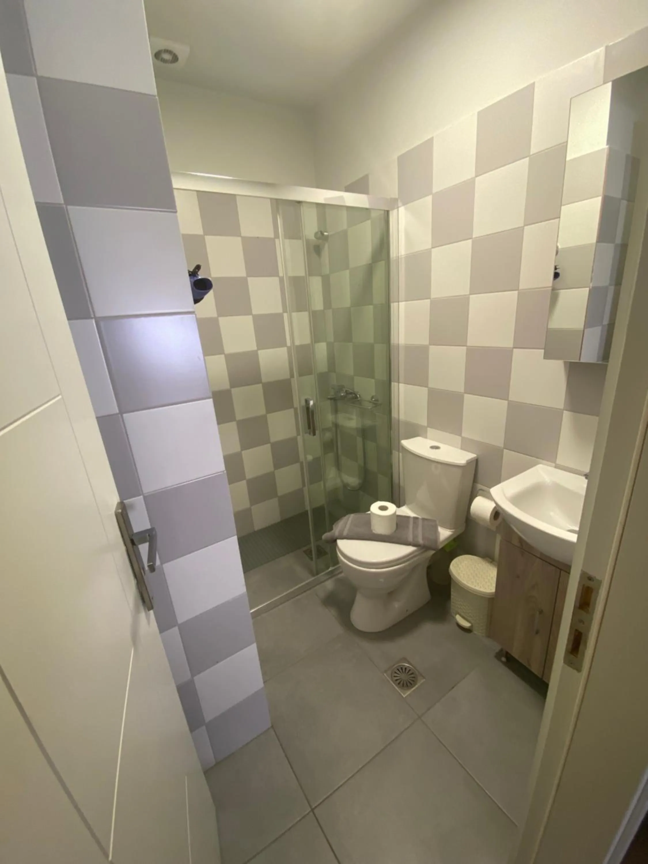 Toilet in Corali
