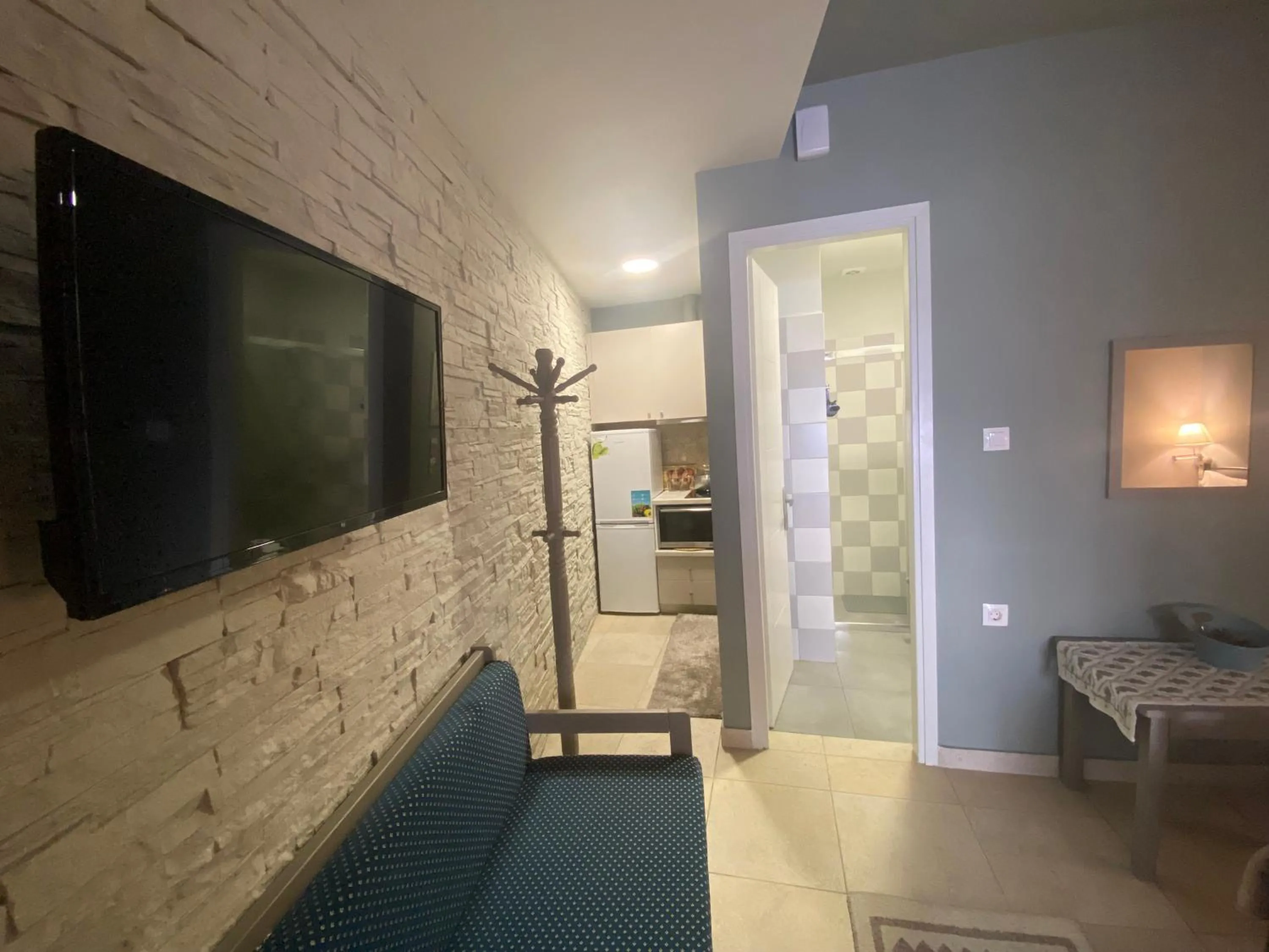 Kitchen or kitchenette, Bed in Corali