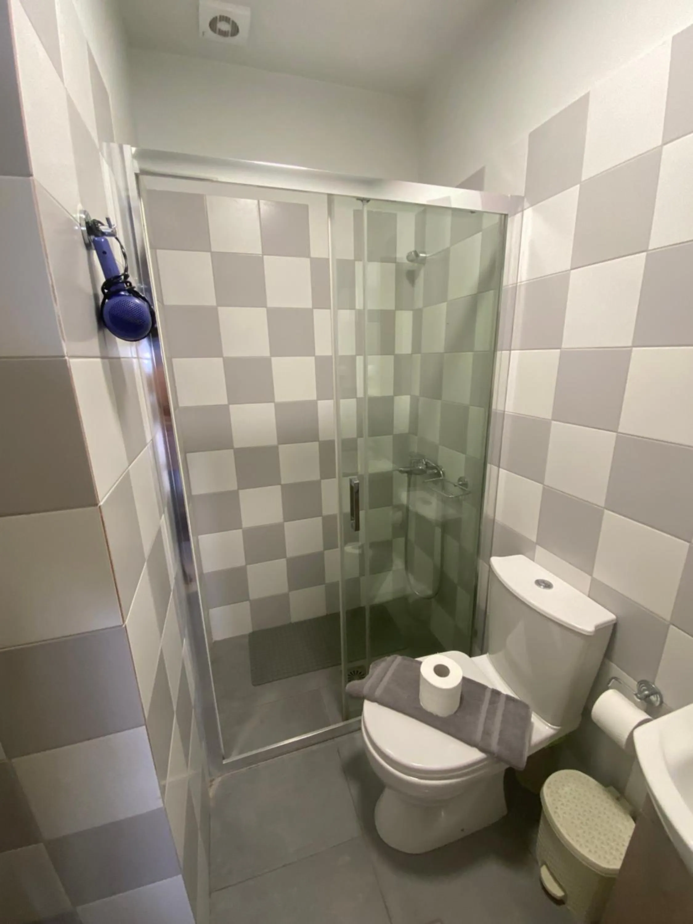 Shower in Corali