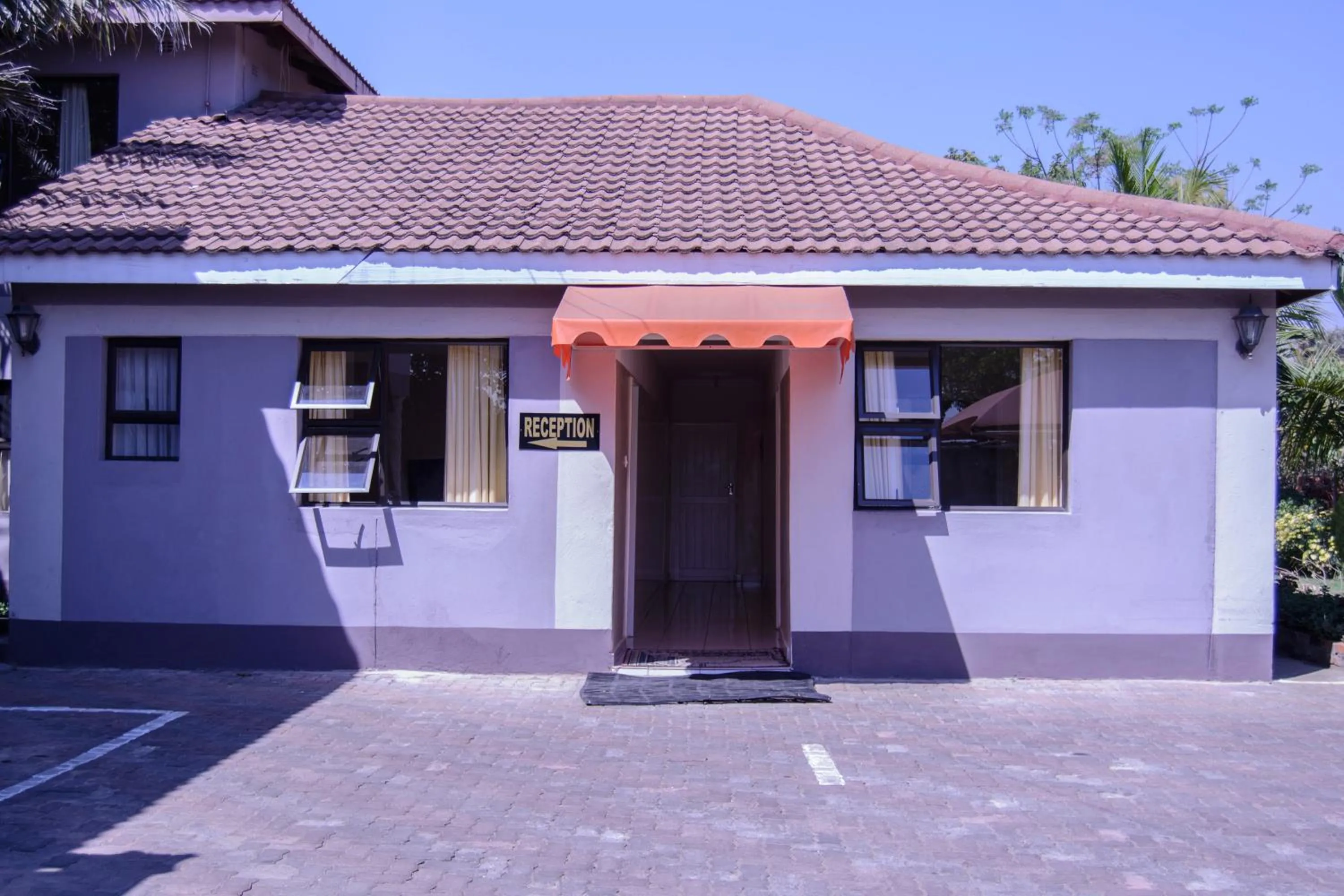 Area and facilities in The Palace Guest House