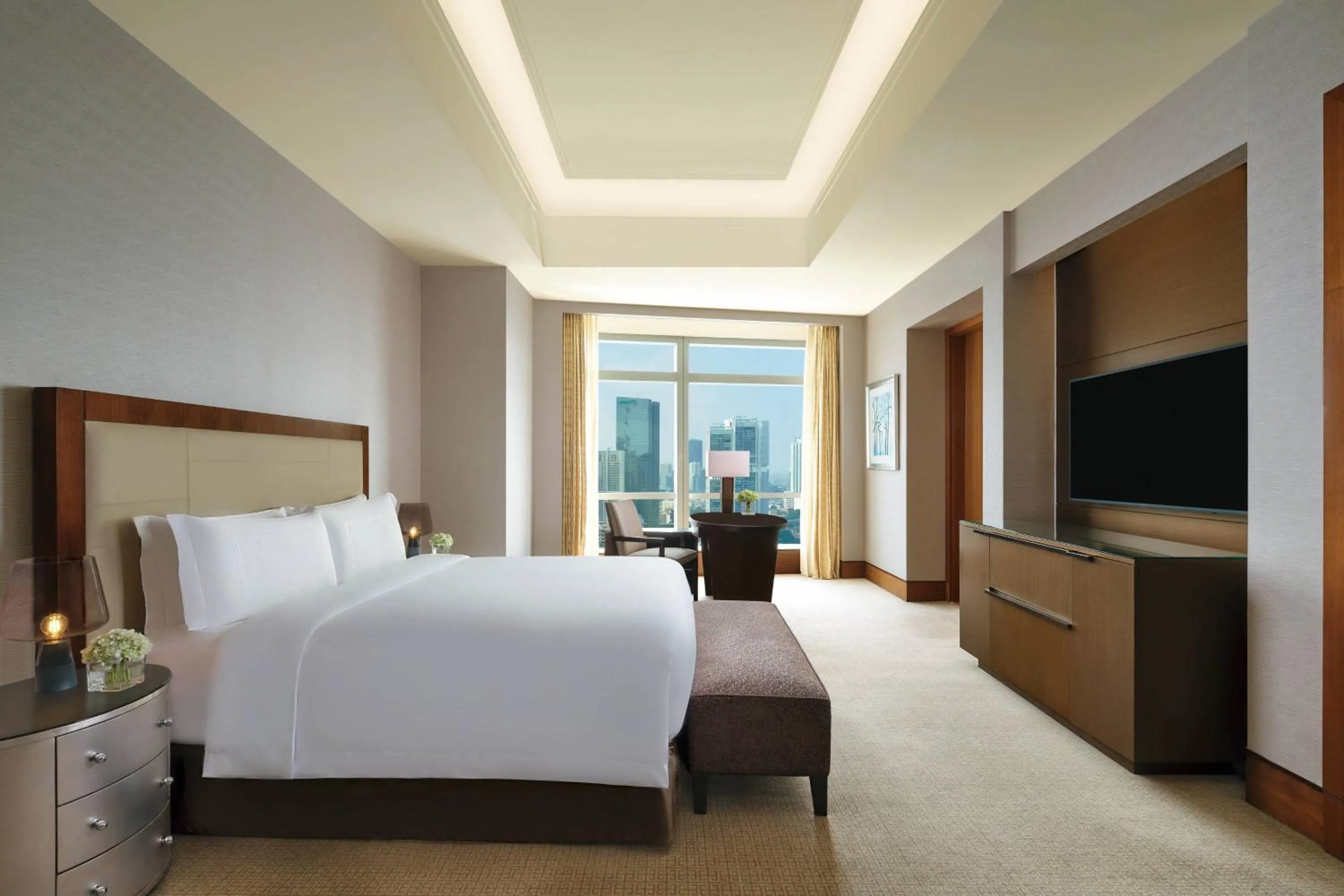 Bedroom, Bed in The Ritz-Carlton Jakarta, Pacific Place