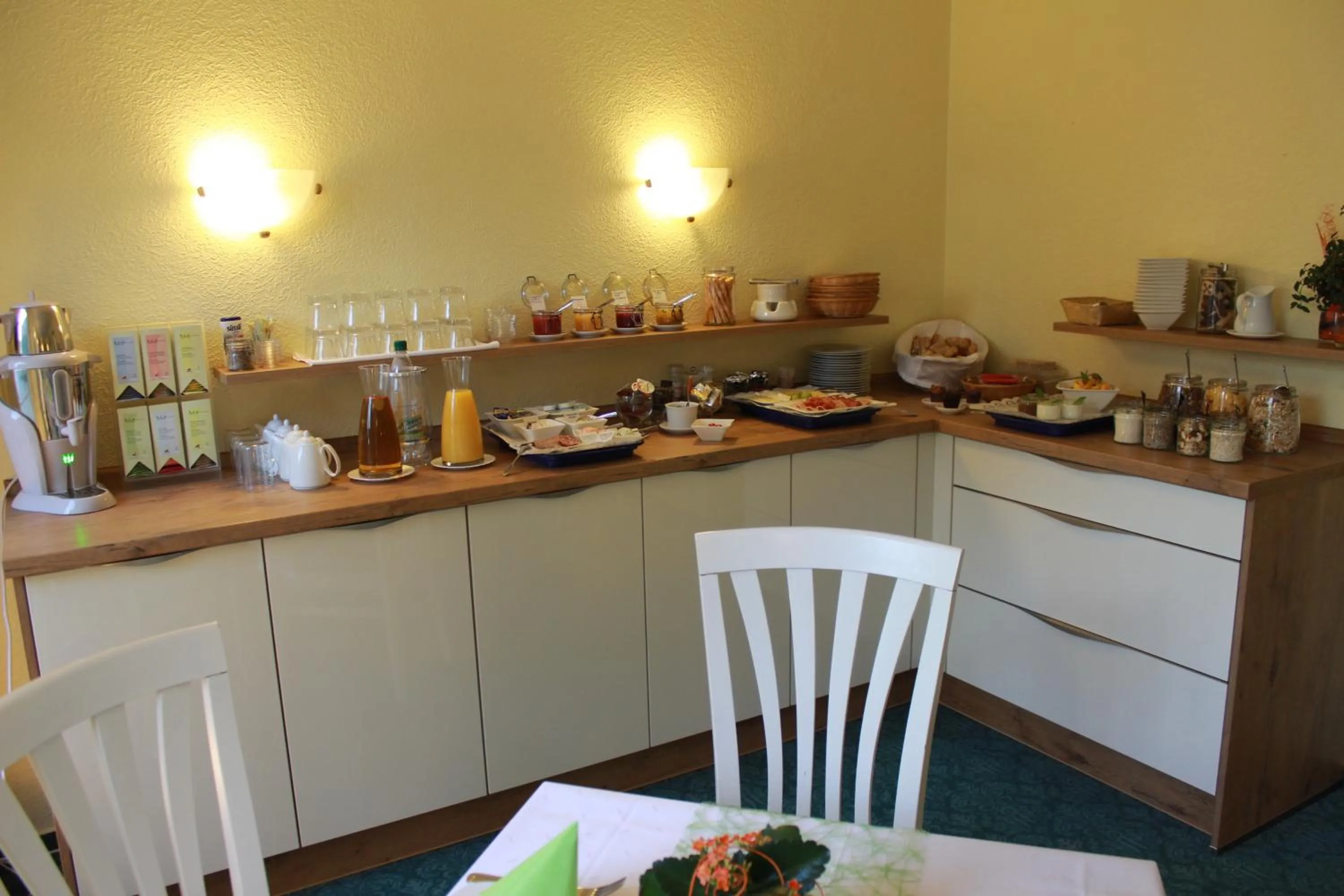 Dining area in APARTHOTEL 1A