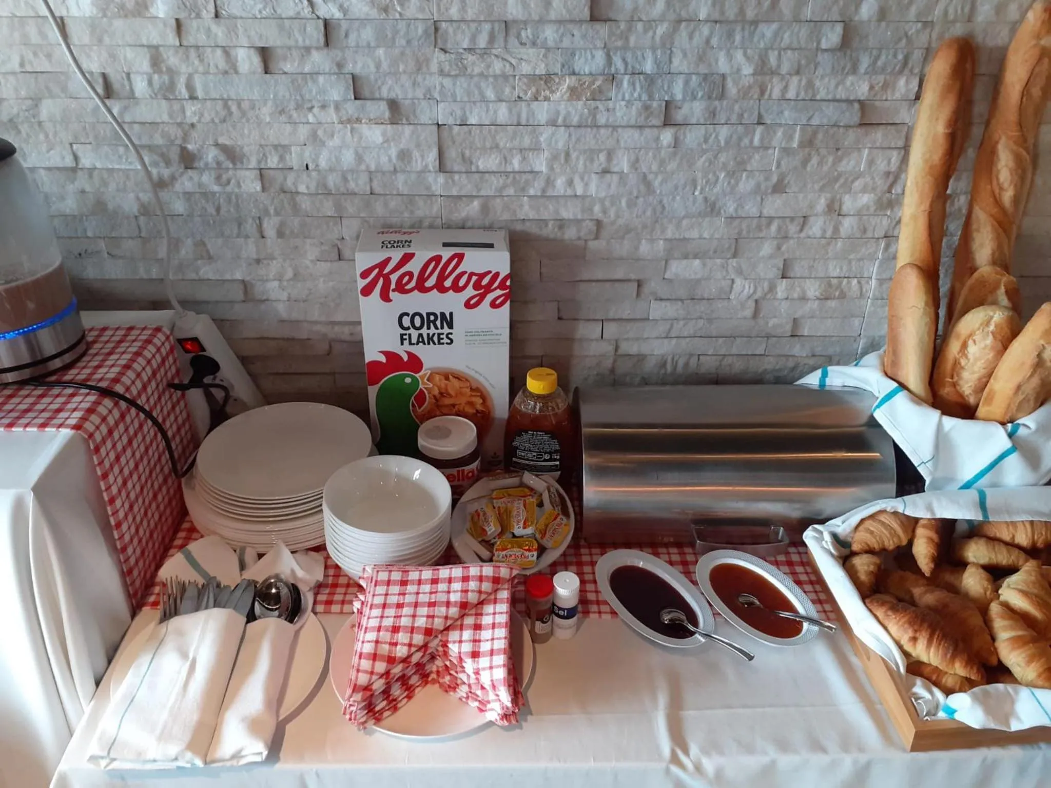 Restaurant/places to eat in Peace & Love Hostel